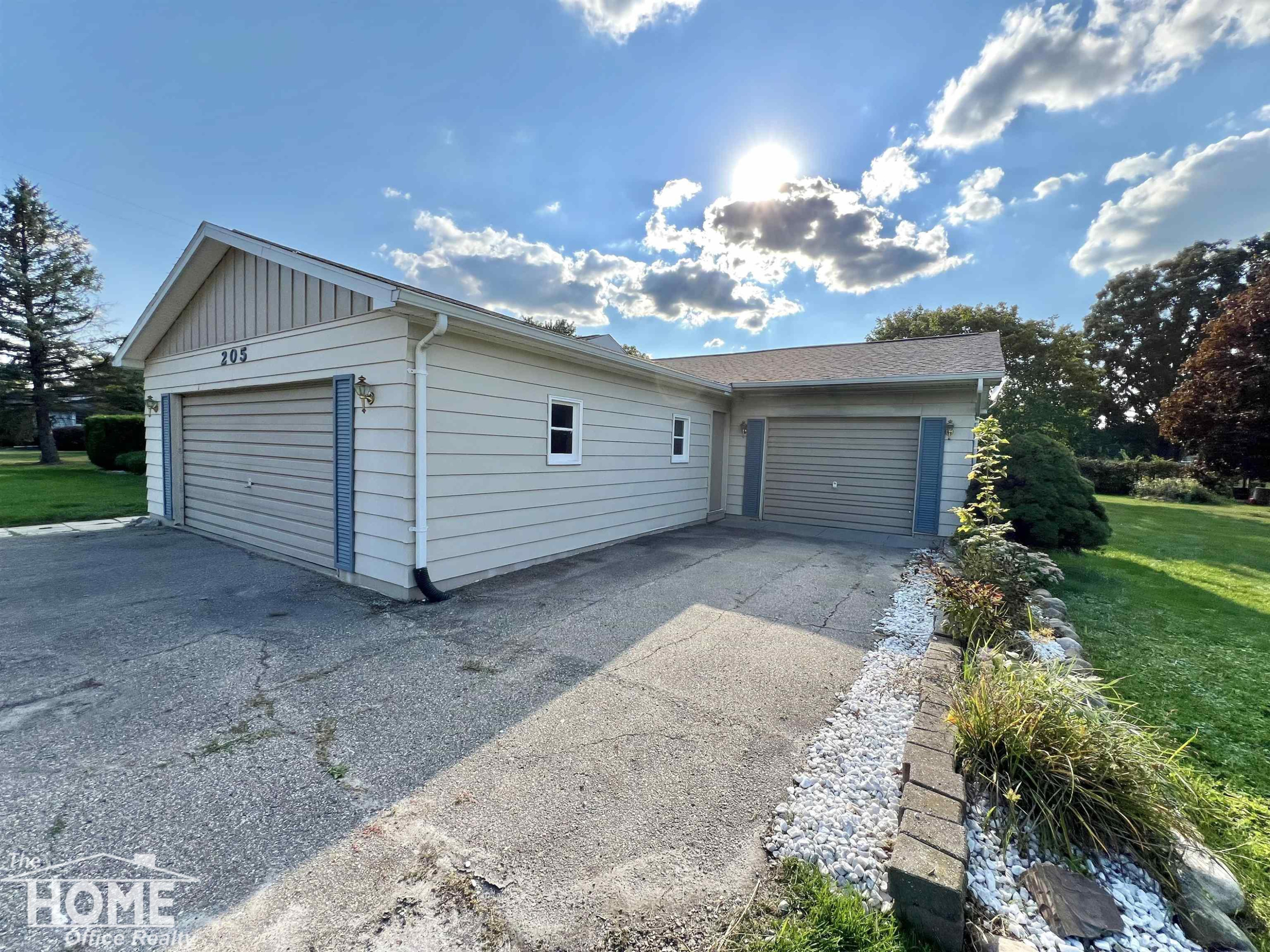 205 Sylvia Drive, Corunna, MI 48817 — Photo 47