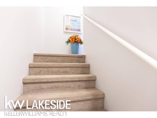 284 Park Green Drive, Lake Orion, MI 48362 — Photo 7