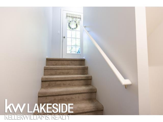 284 Park Green Drive, Lake Orion, MI 48362 — Photo 8