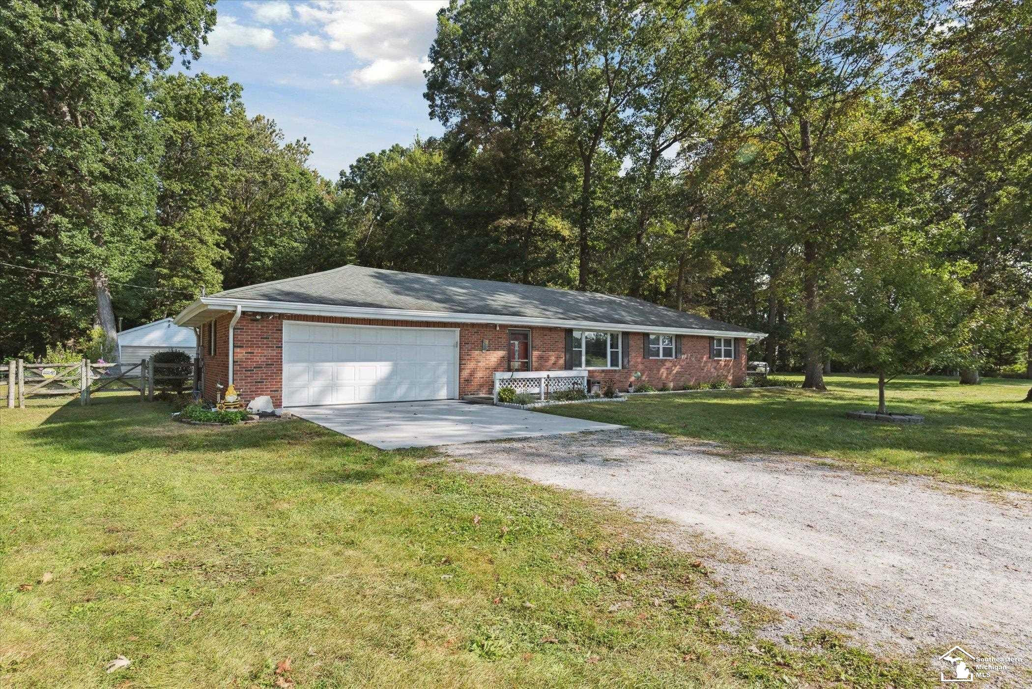 15006 IDA WEST Road, Petersburg, MI 49270 — Photo 2