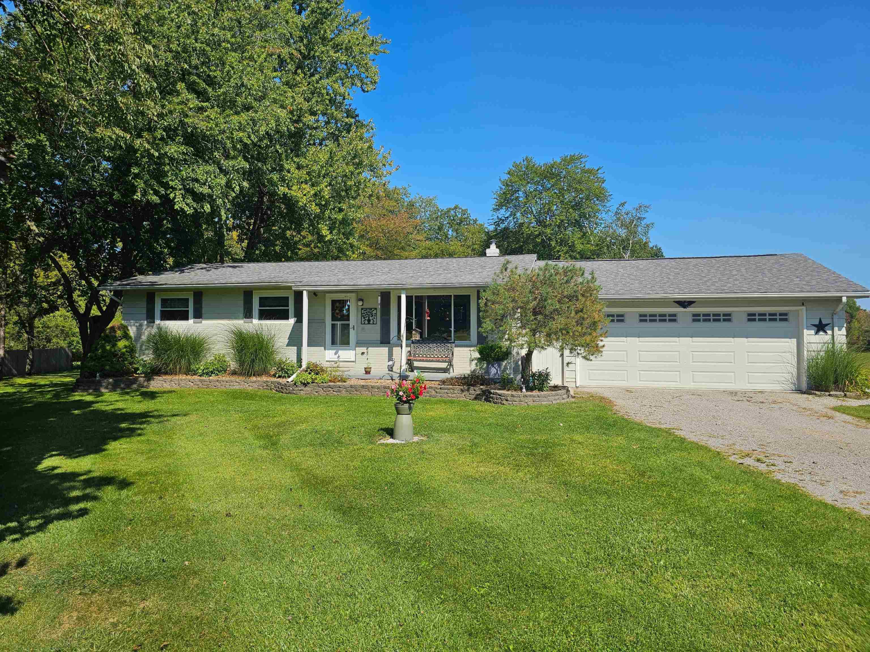 9449 Farrand Road, Otisville, MI 48463 — Photo 2