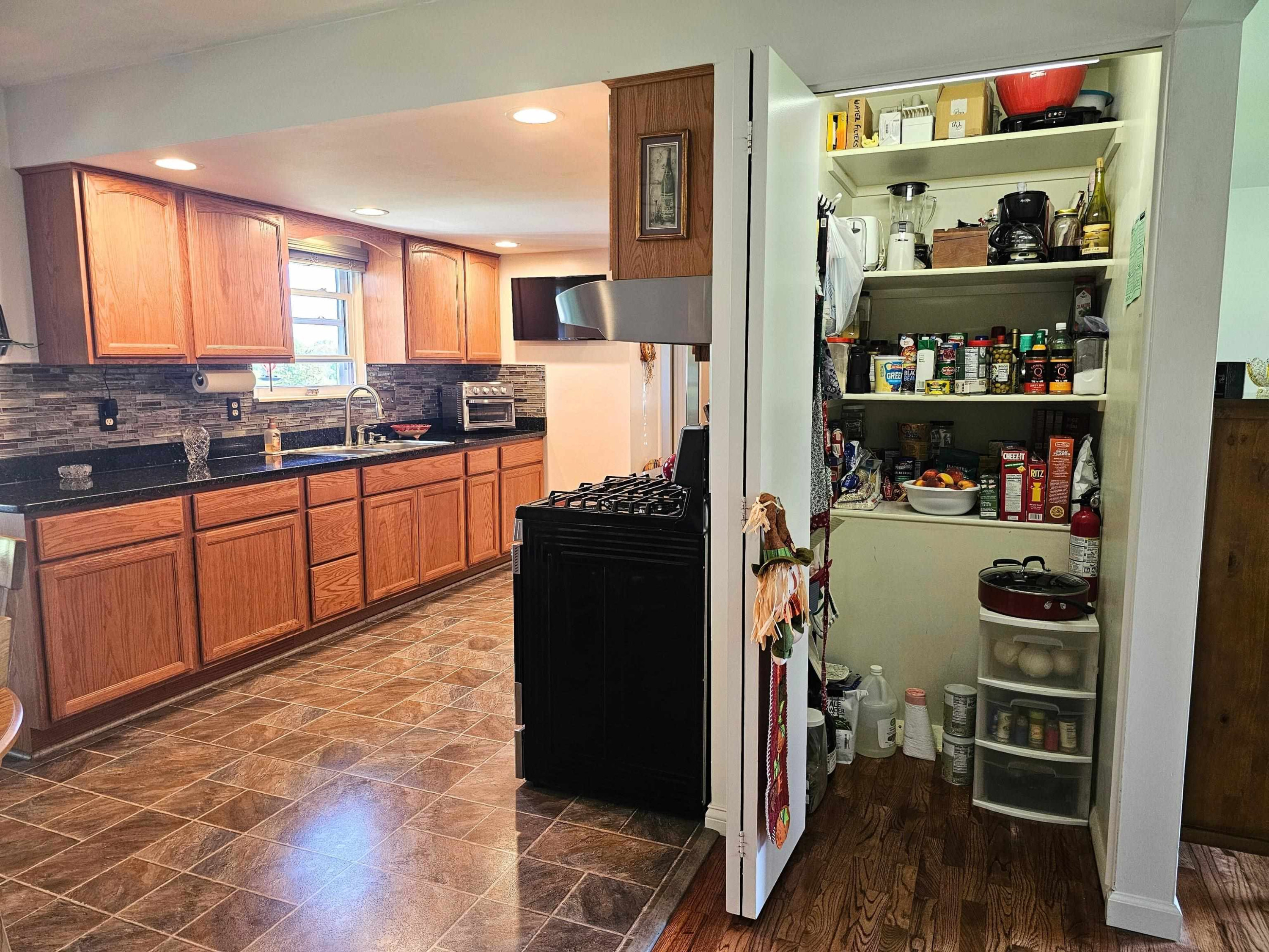 9449 Farrand Road, Otisville, MI 48463 — Photo 13
