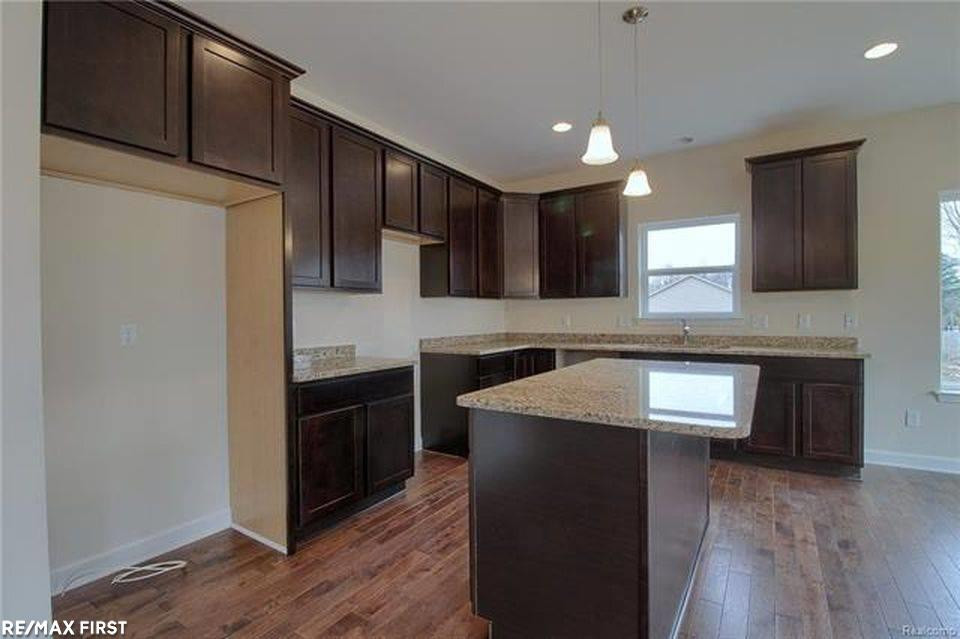 70794 Sunny Brook Lane, 7, Richmond, MI 48062 — Photo 5