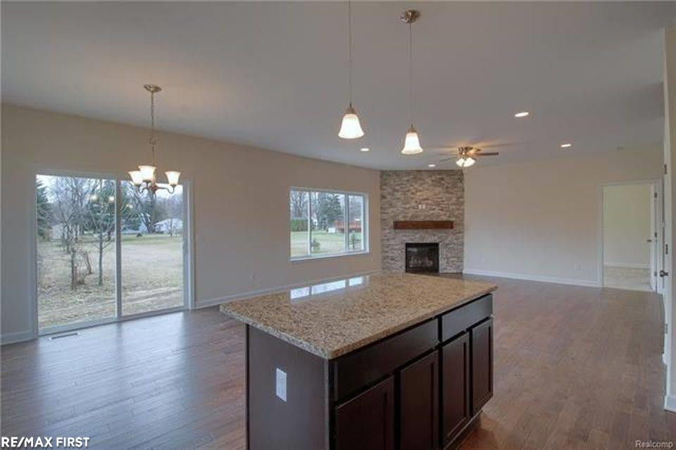 70794 Sunny Brook Lane, 7, Richmond, MI 48062 — Photo 6
