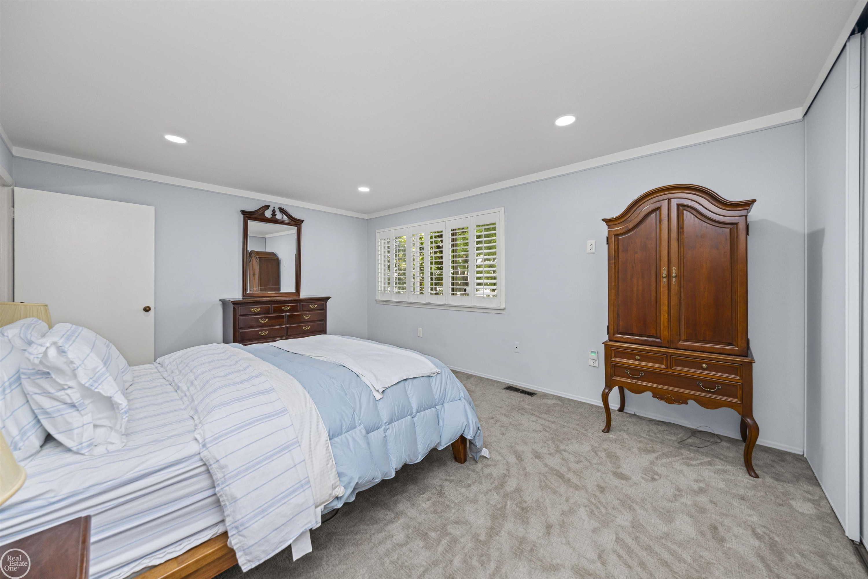 1937 Wickham Street, Royal Oak, MI 48073 — Photo 12