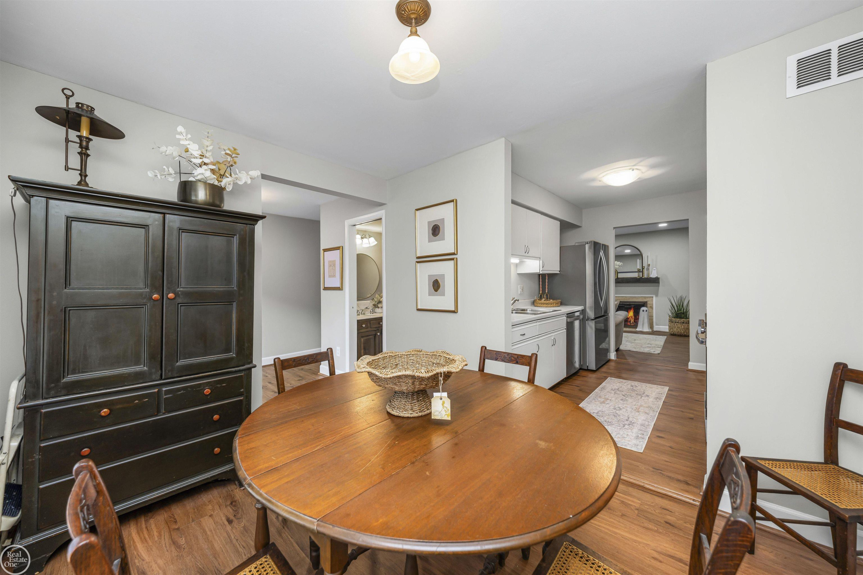 1937 Wickham Street, Royal Oak, MI 48073 — Photo 24