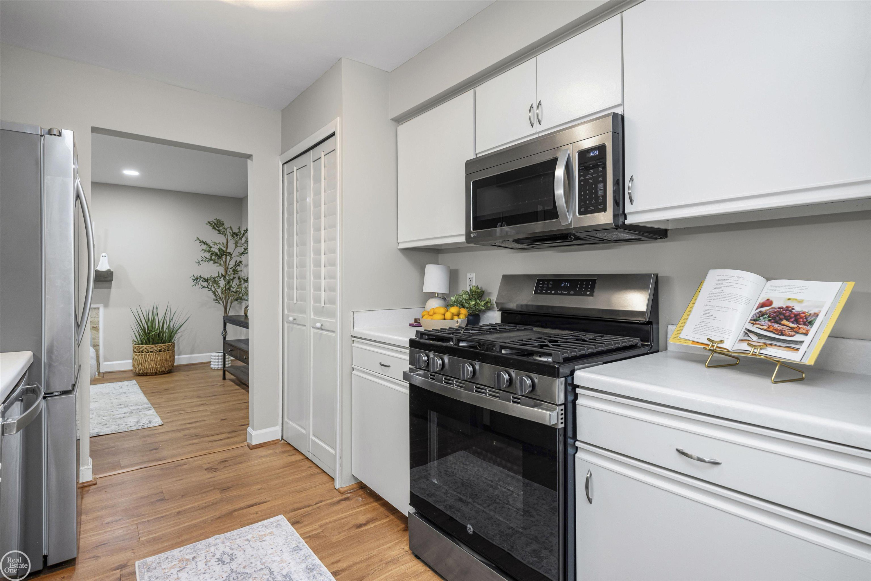 1937 Wickham Street, Royal Oak, MI 48073 — Photo 28