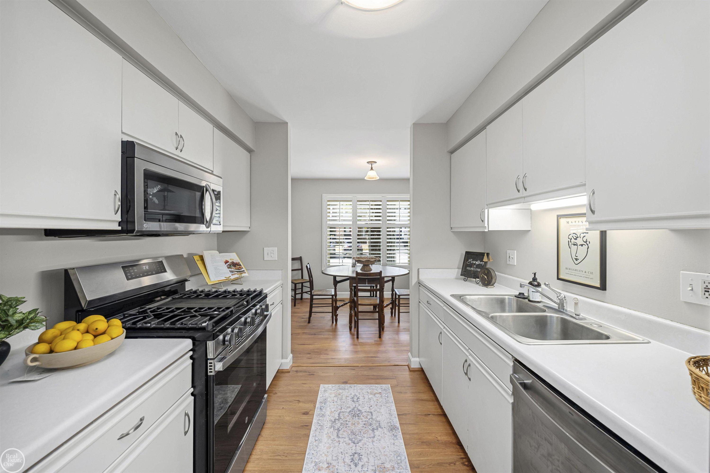 1937 Wickham Street, Royal Oak, MI 48073 — Photo 29
