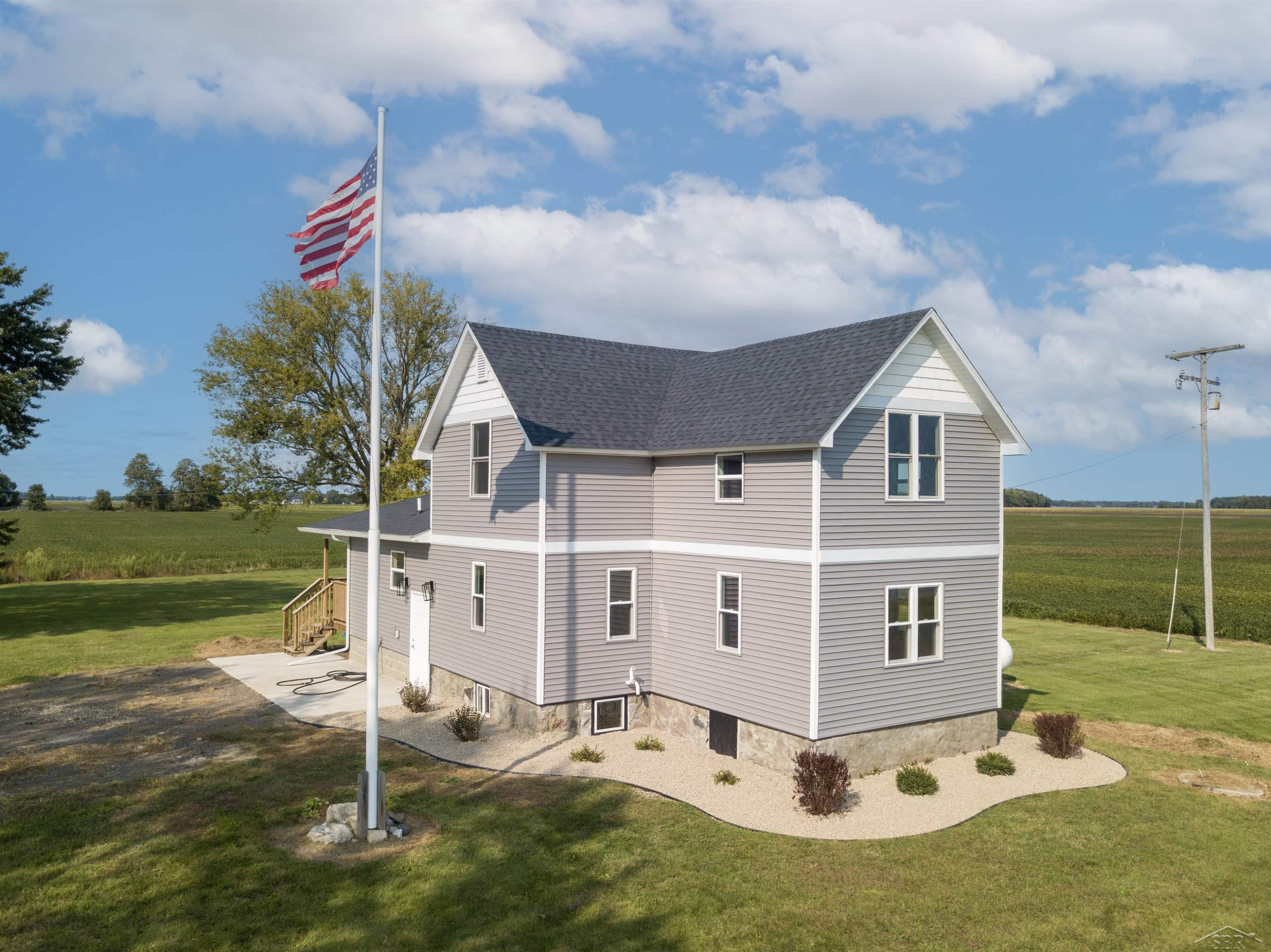 18200 Frost Road, Hemlock, MI 48626 — front exterior