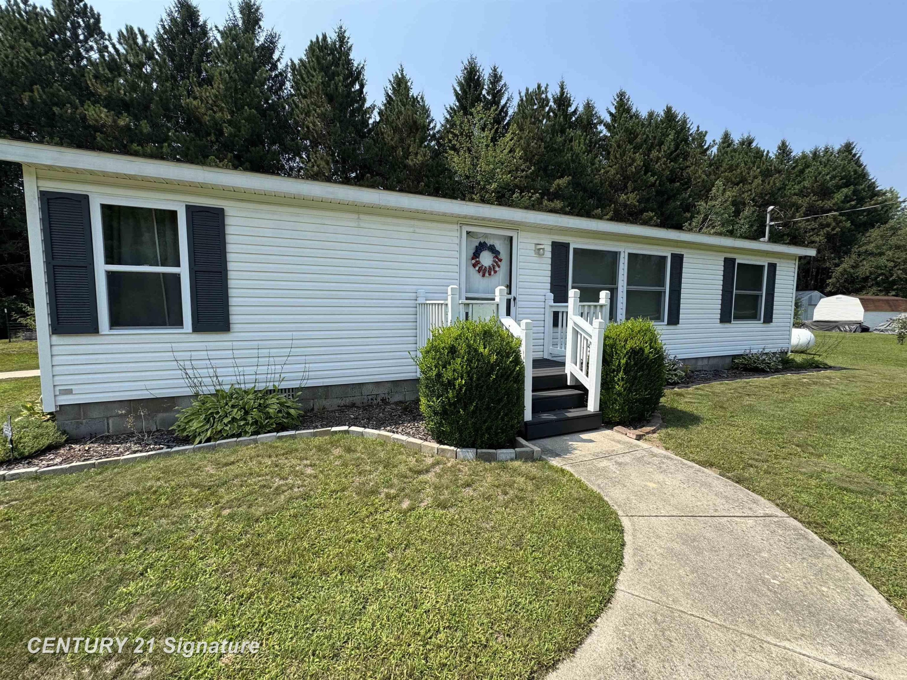 5477 S Townline Road, Sterling, MI 48659 — Photo 2