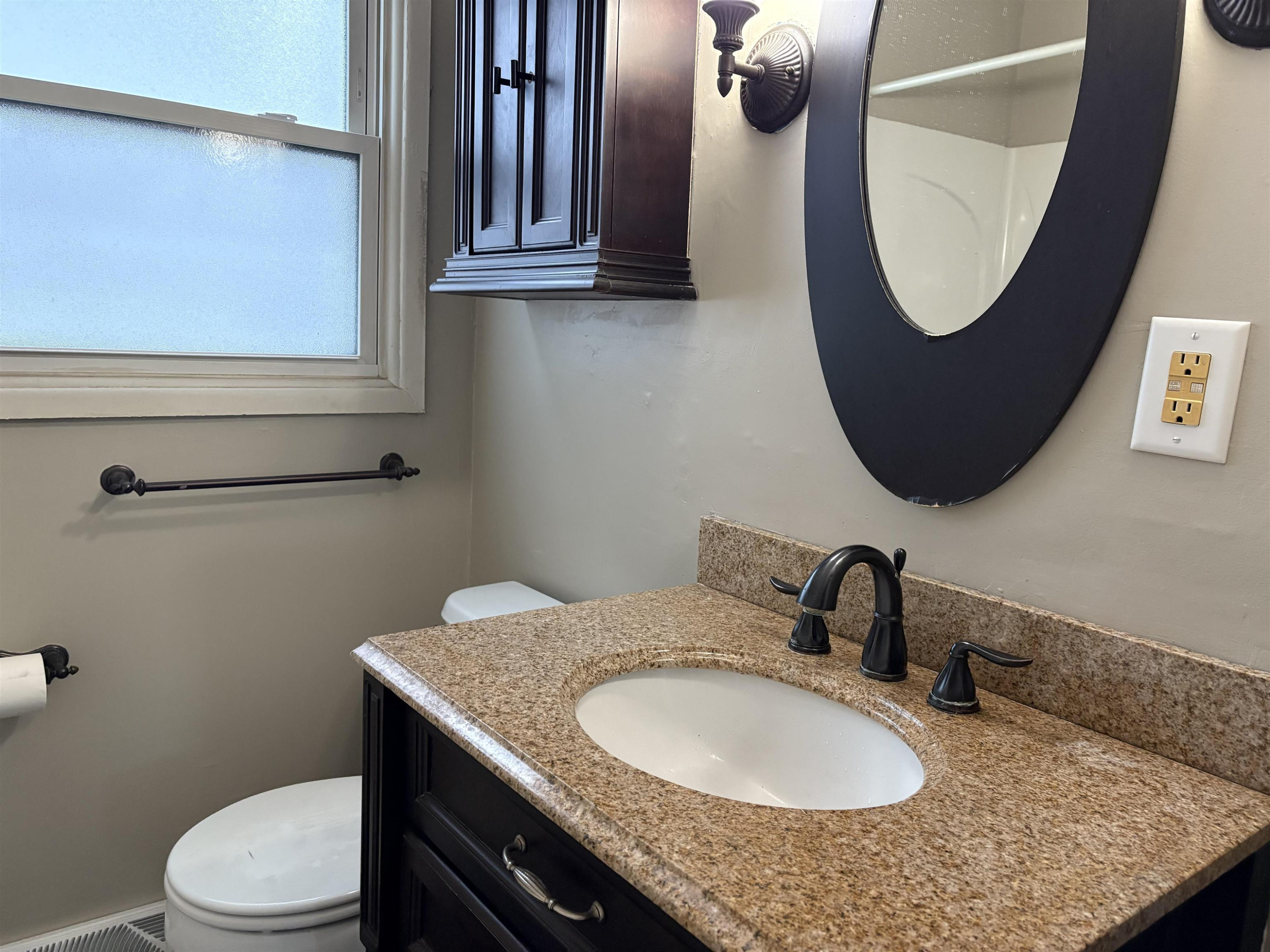 586 Lexington Avenue, East Lansing, MI 48823 — Photo 10