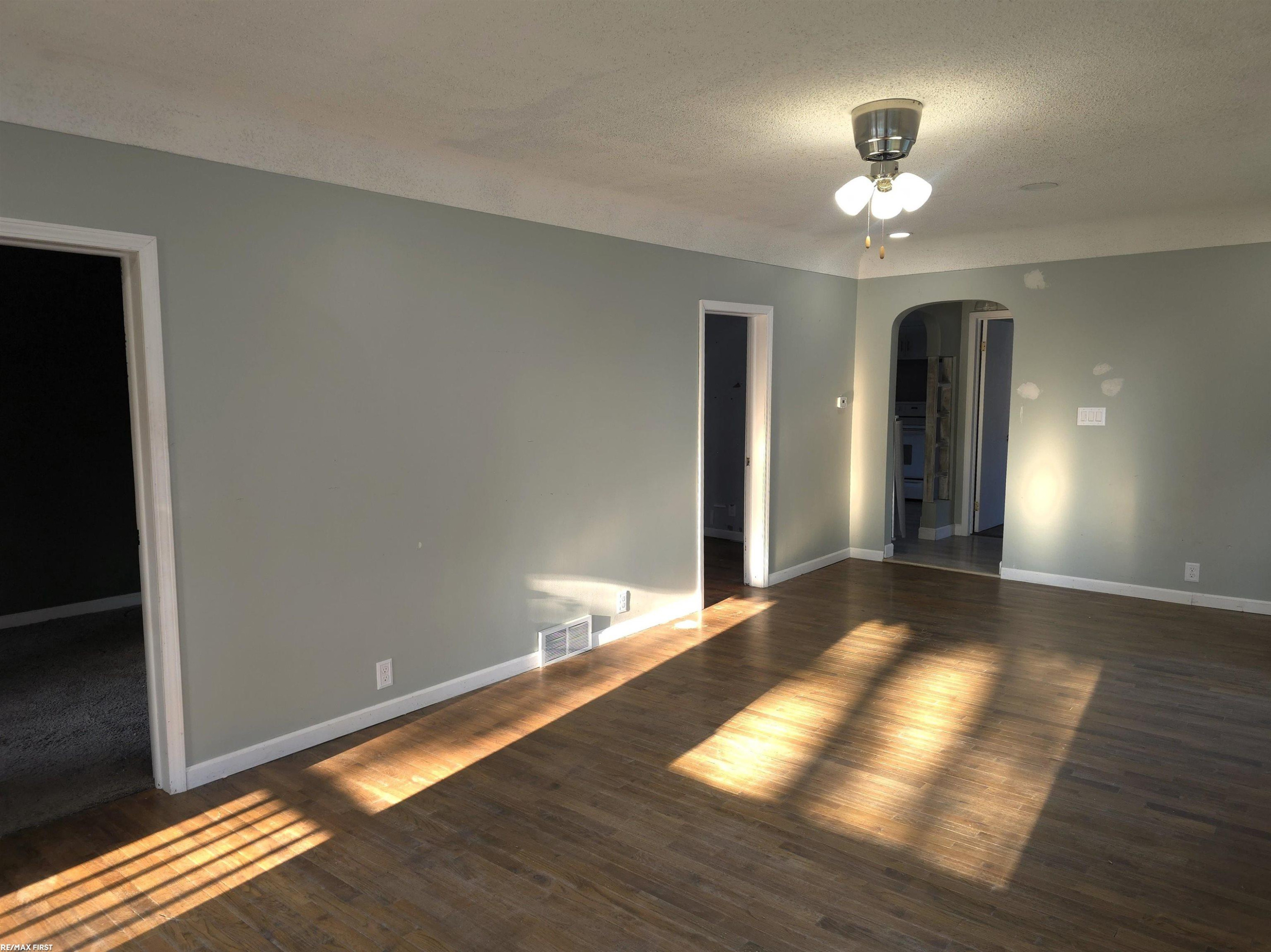 208 Arthur Street, Yale, MI 48097 — Photo 2