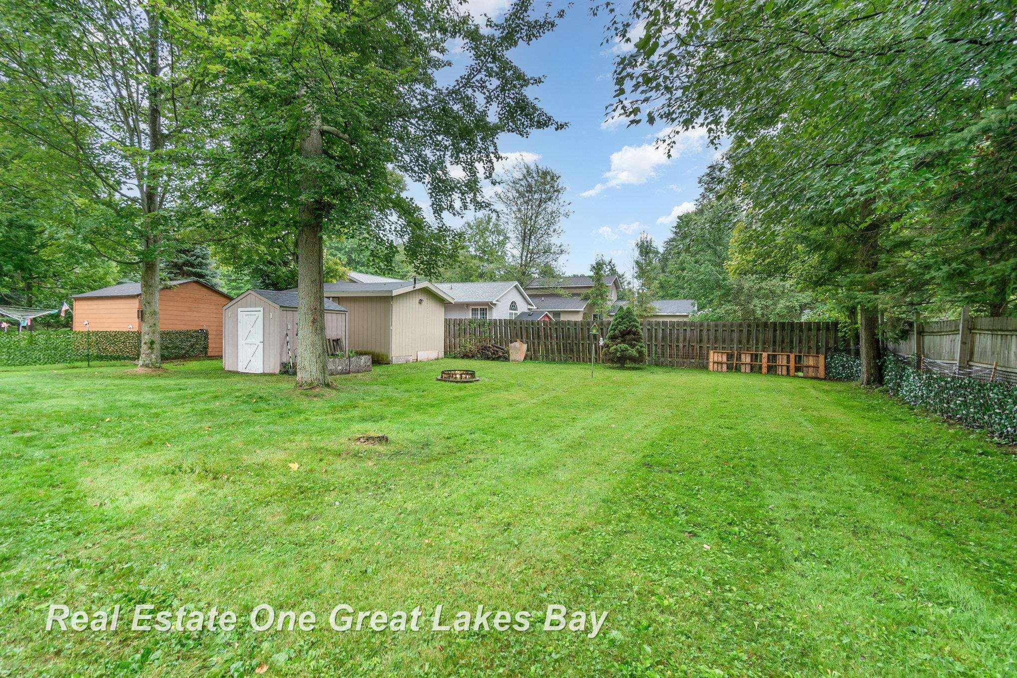 424 Lakewood Drive, East Tawas, MI 48730 — Photo 15