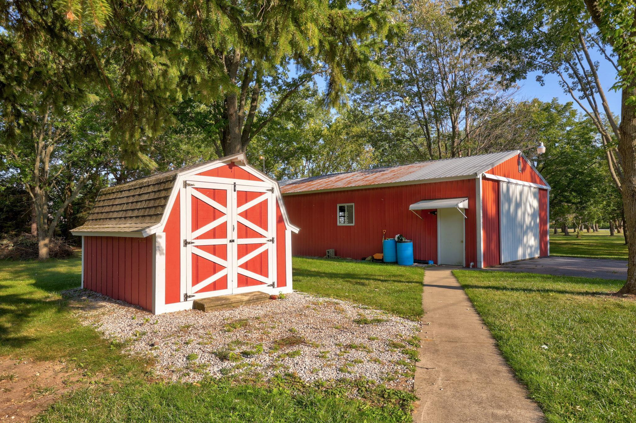 9941 Bender Road, Frankenmuth, MI 48734 — Photo 33