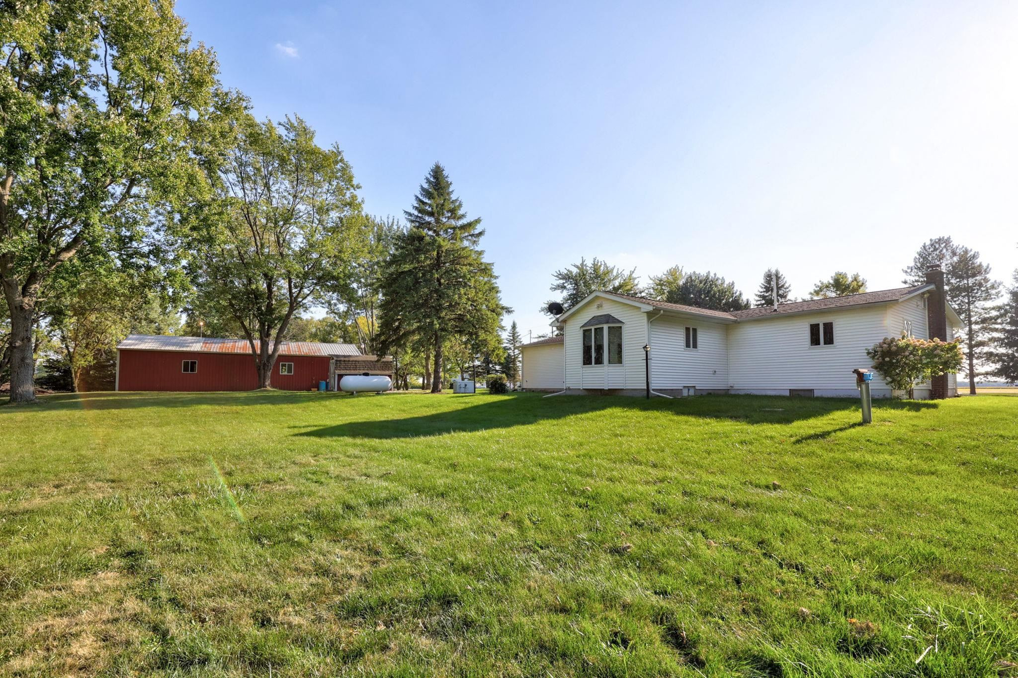 9941 Bender Road, Frankenmuth, MI 48734 — Photo 35