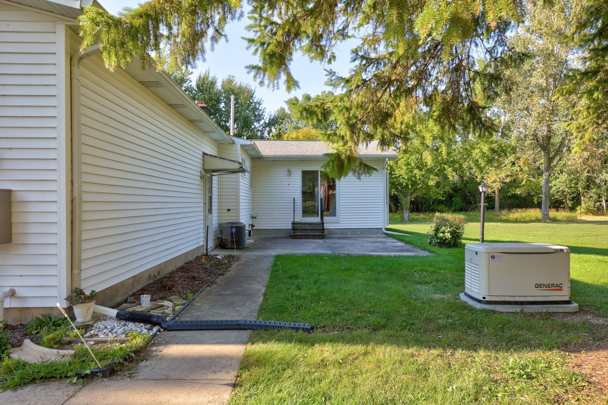 9941 Bender Road, Frankenmuth, MI 48734 — Photo 36