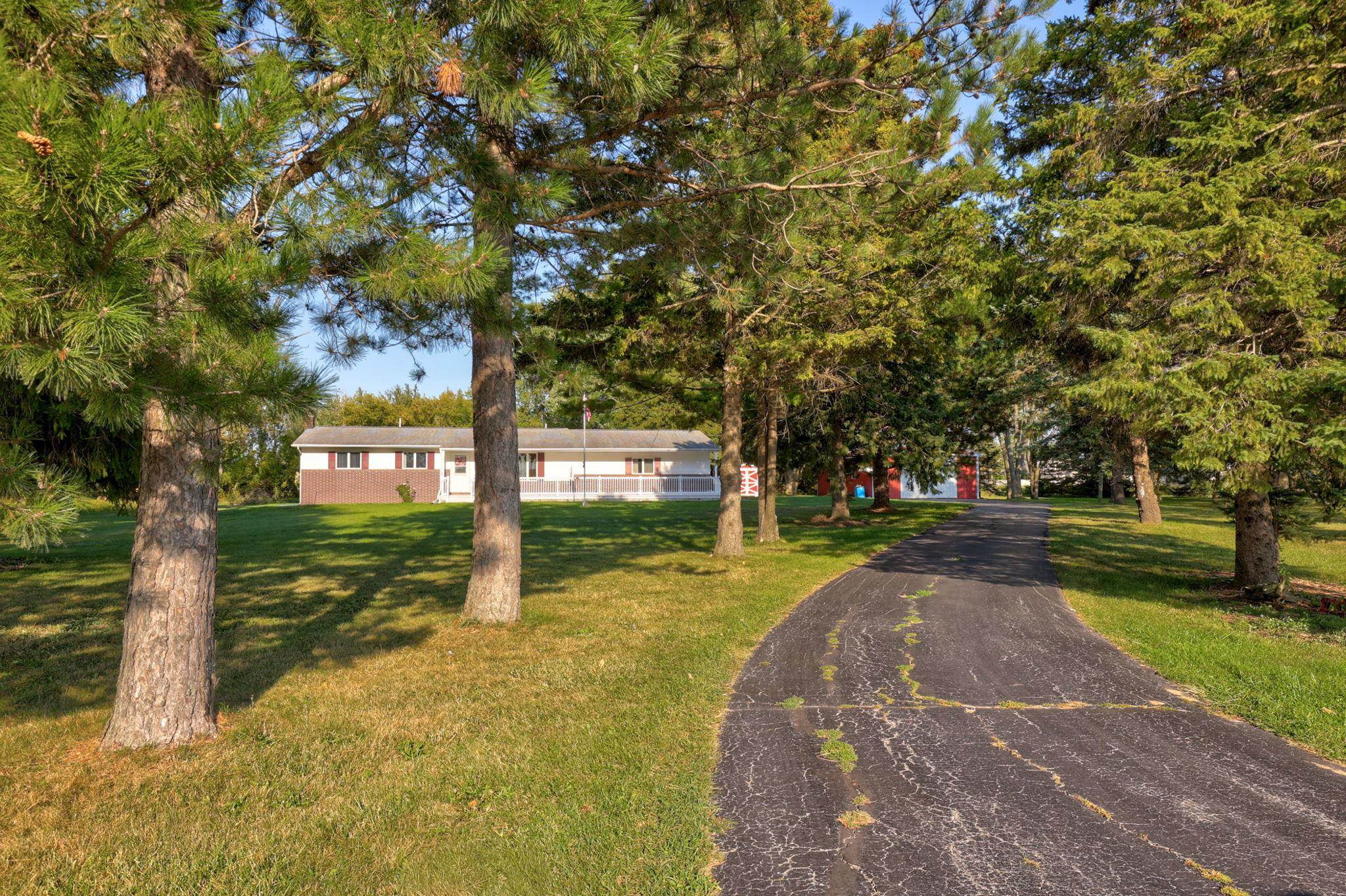 9941 Bender Road, Frankenmuth, MI 48734 — Photo 41