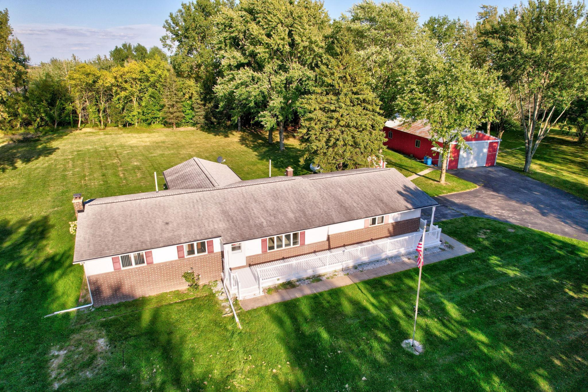 9941 Bender Road, Frankenmuth, MI 48734 — Photo 42
