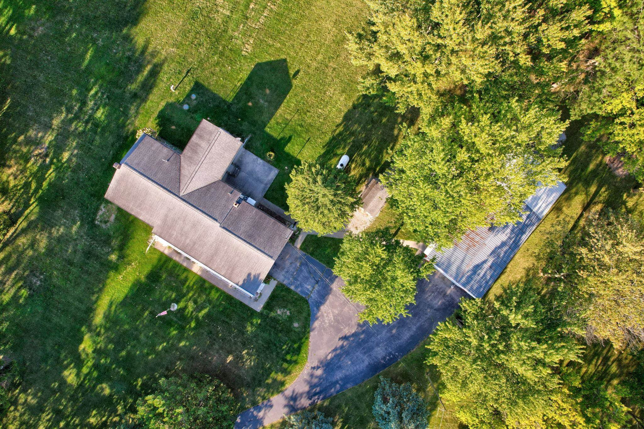 9941 Bender Road, Frankenmuth, MI 48734 — Photo 50