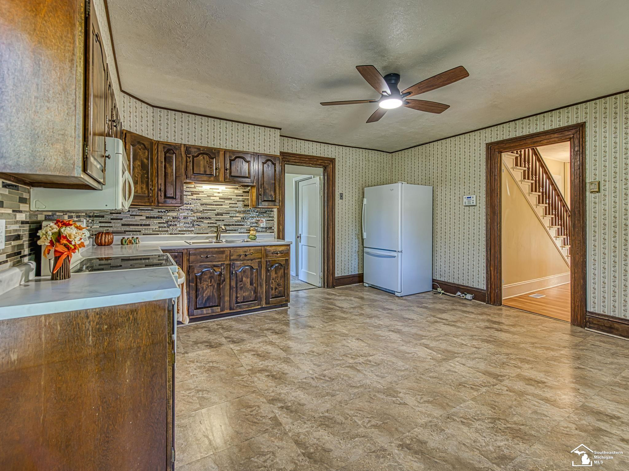 403 E 2nd Street, Monroe, MI 48161 — Photo 6