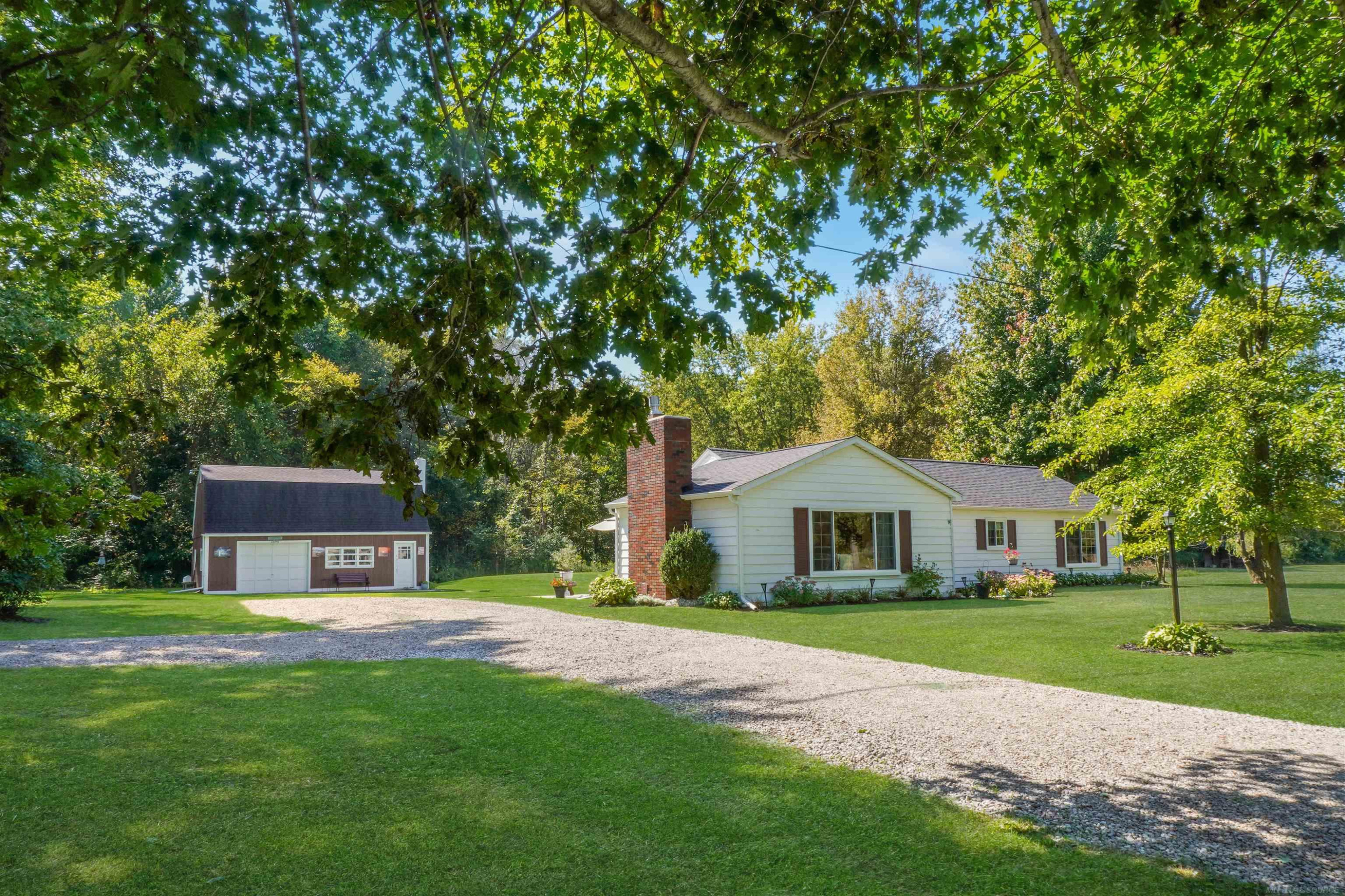 6975 Lindsey Road, MI — front exterior
