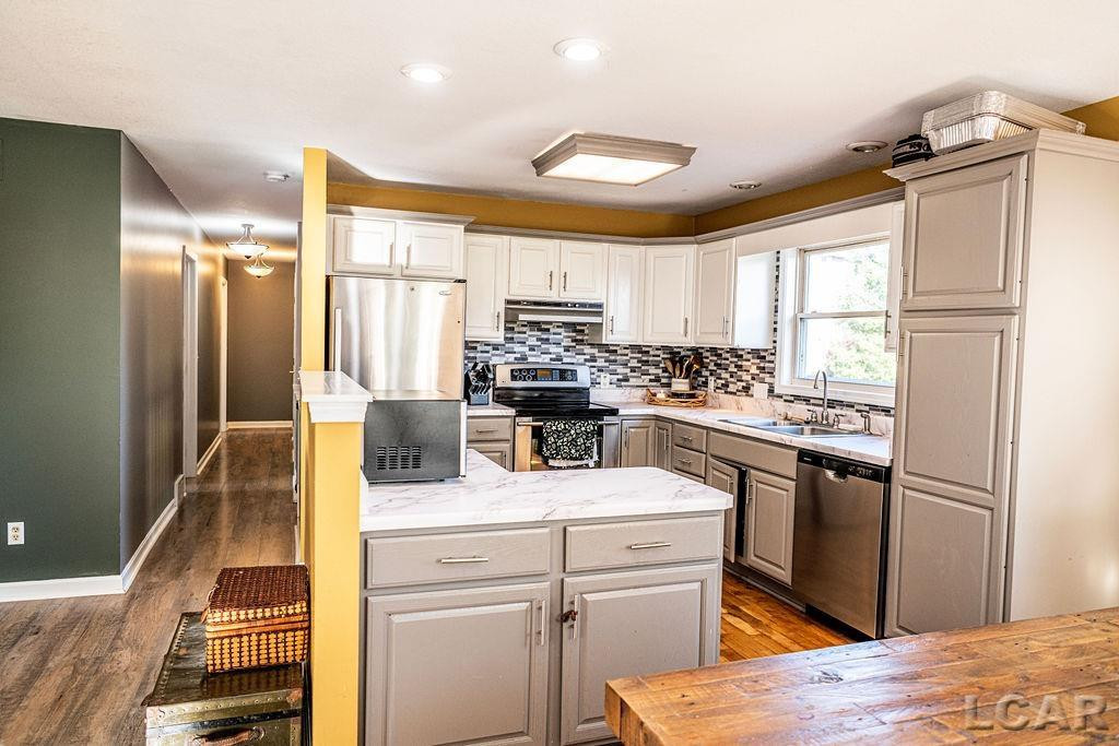 10440 Connemara Circle, Cement City, MI 49233 — Photo 10