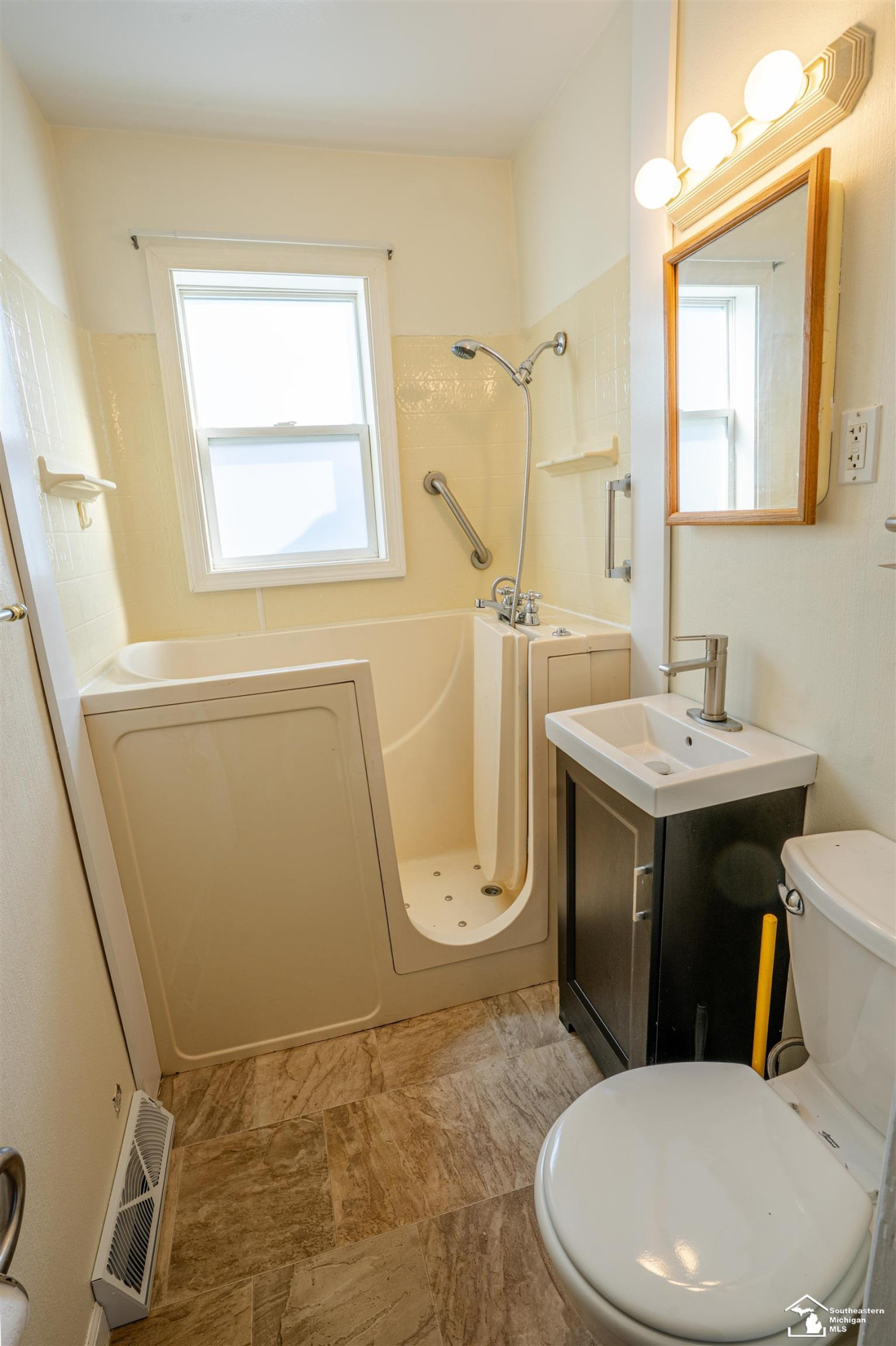 154 E Madison Street, Petersburg, MI 49270 — Photo 14