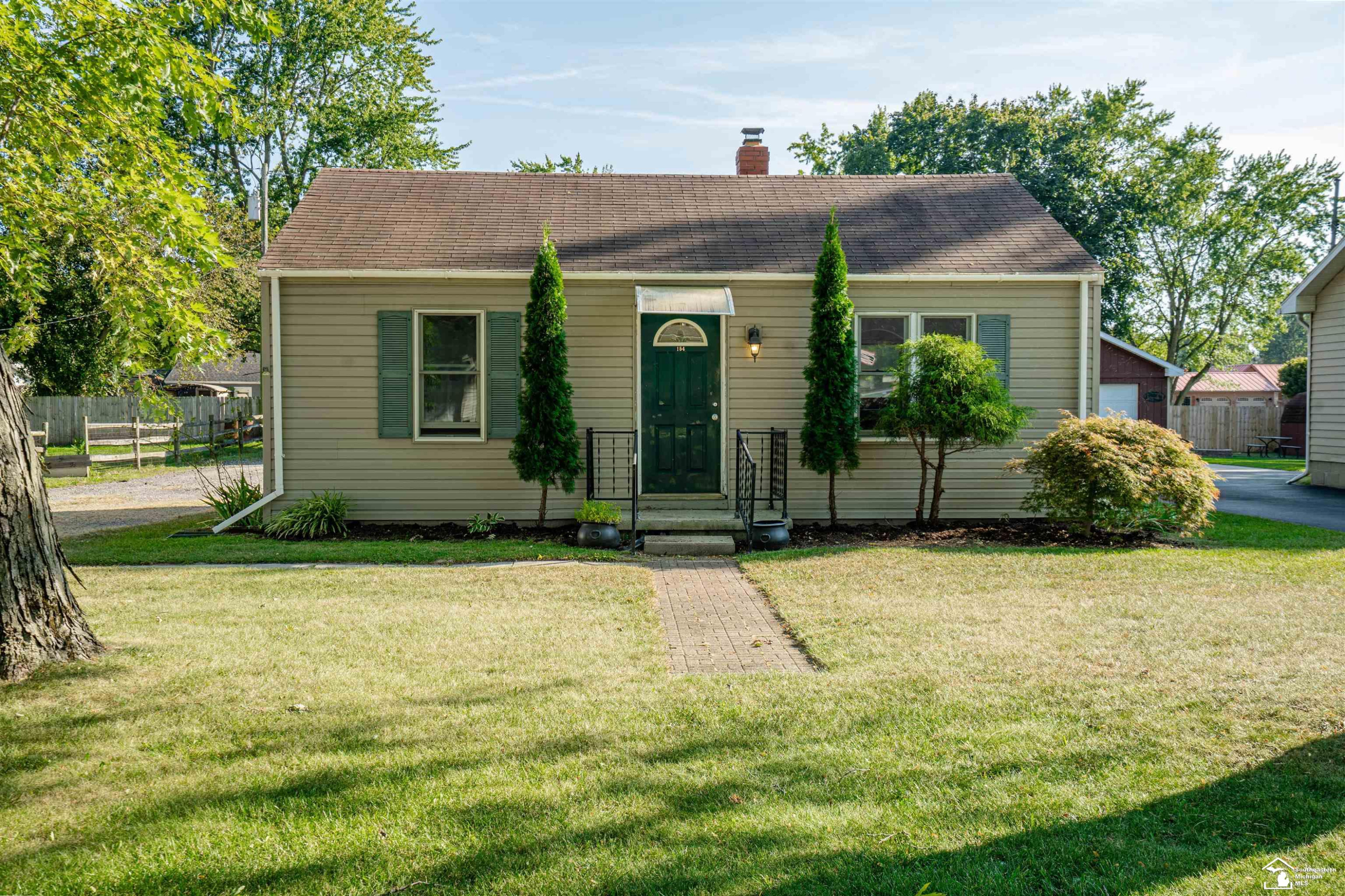 154 E Madison Street, Petersburg, MI 49270 — Photo 18