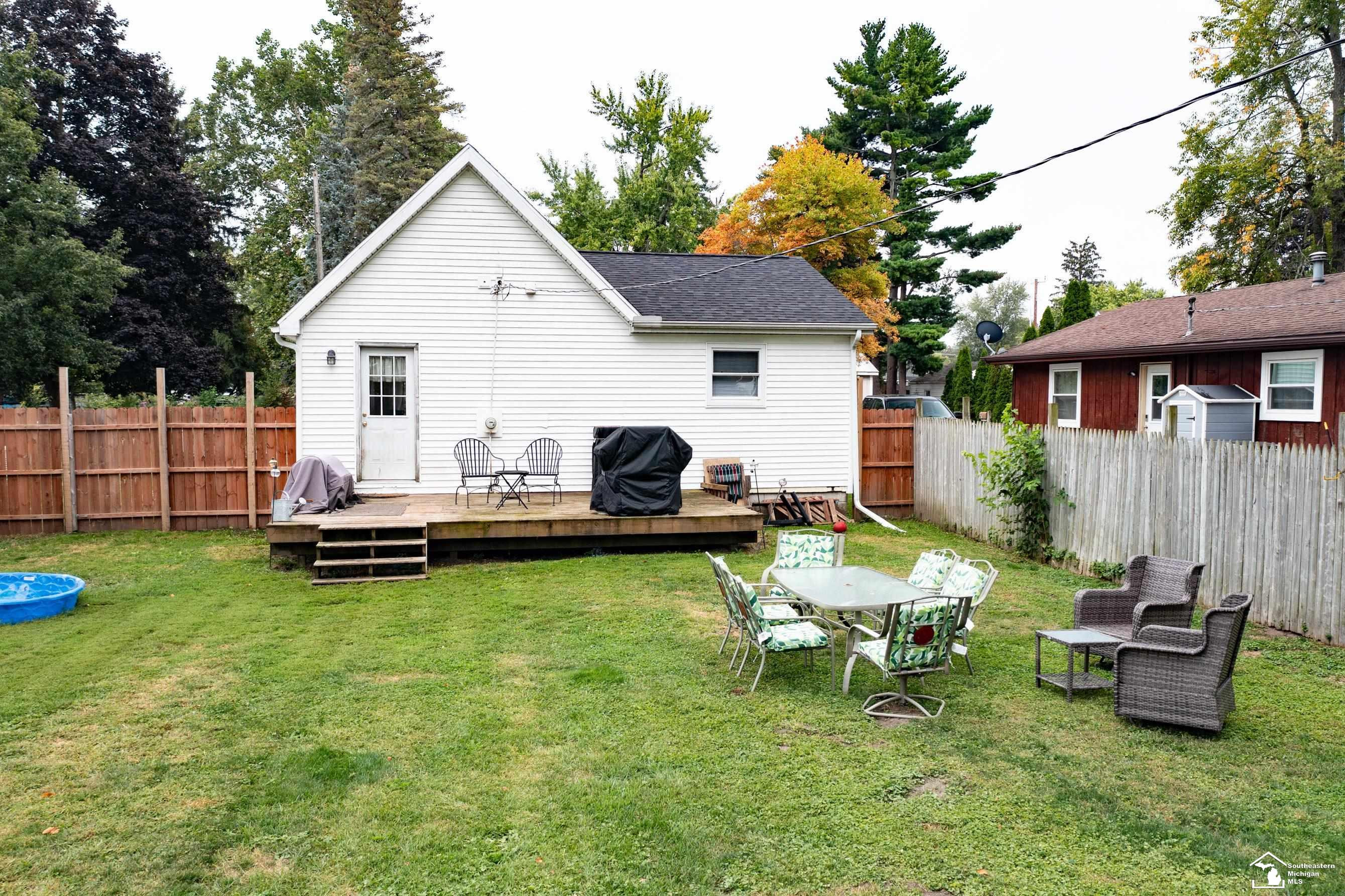 153 E Vesey Street, Petersburg, MI 49270 — Photo 6