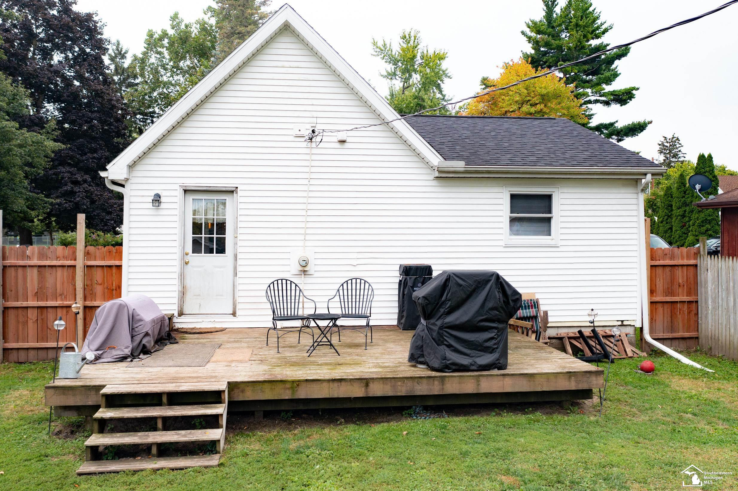 153 E Vesey Street, Petersburg, MI 49270 — Photo 7