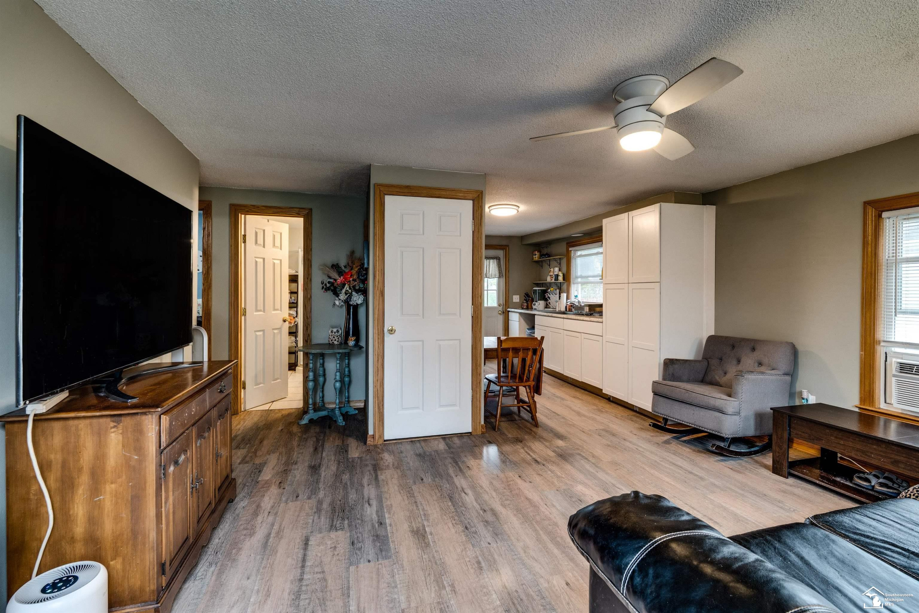153 E Vesey Street, Petersburg, MI 49270 — Photo 10