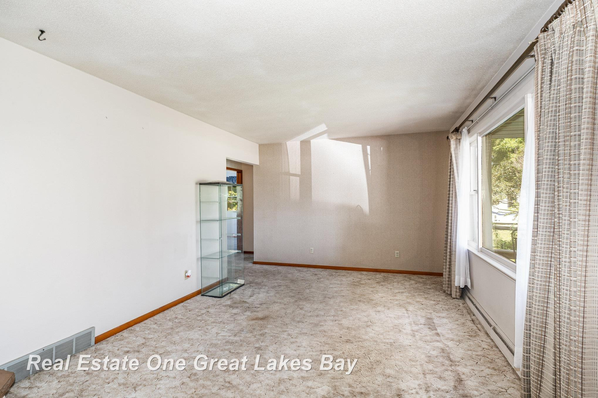 12586 S Gera Road, Birch Run, MI 48415 — Photo 9