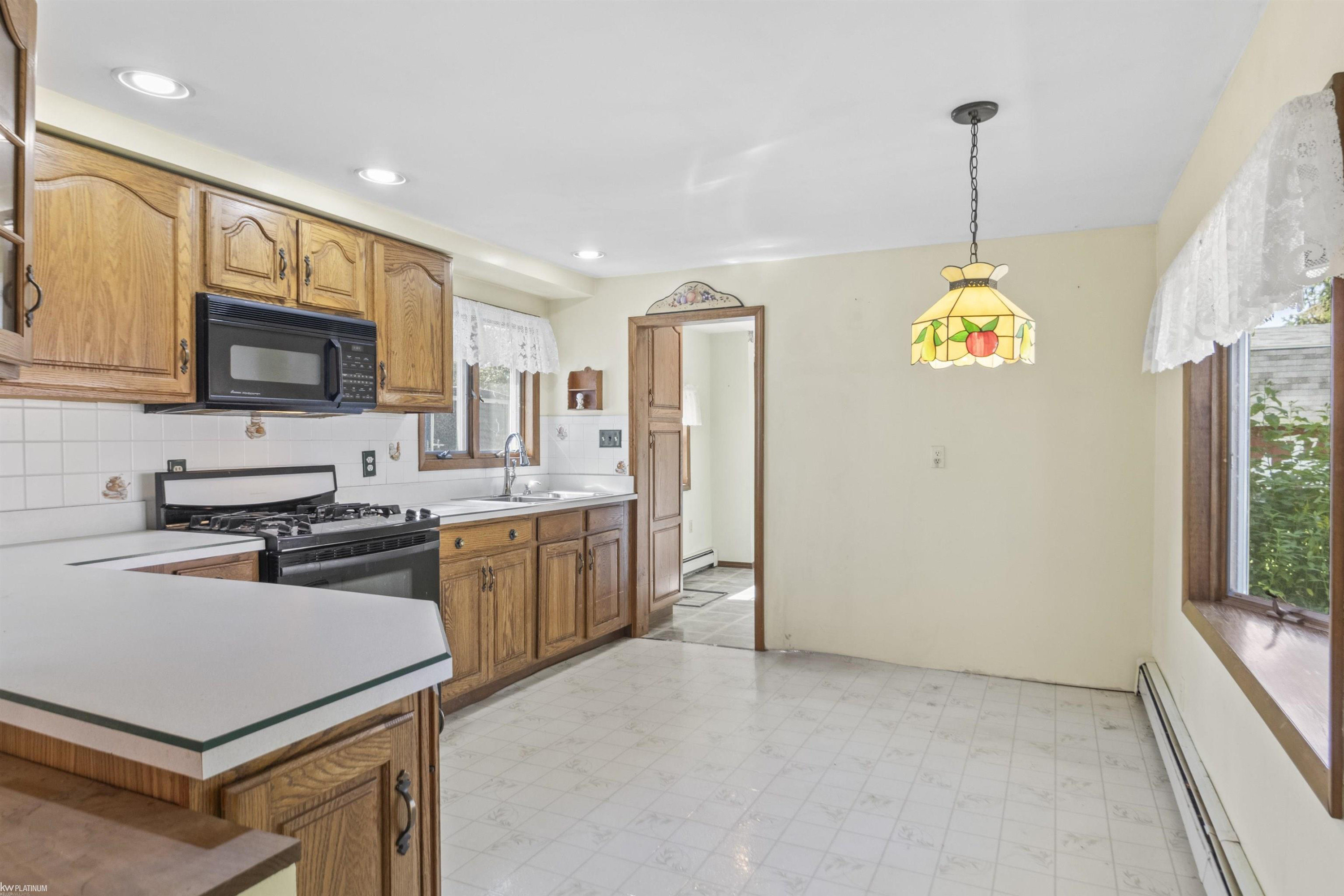 6757 Fargo Road, Avoca, MI 48006 — Photo 9