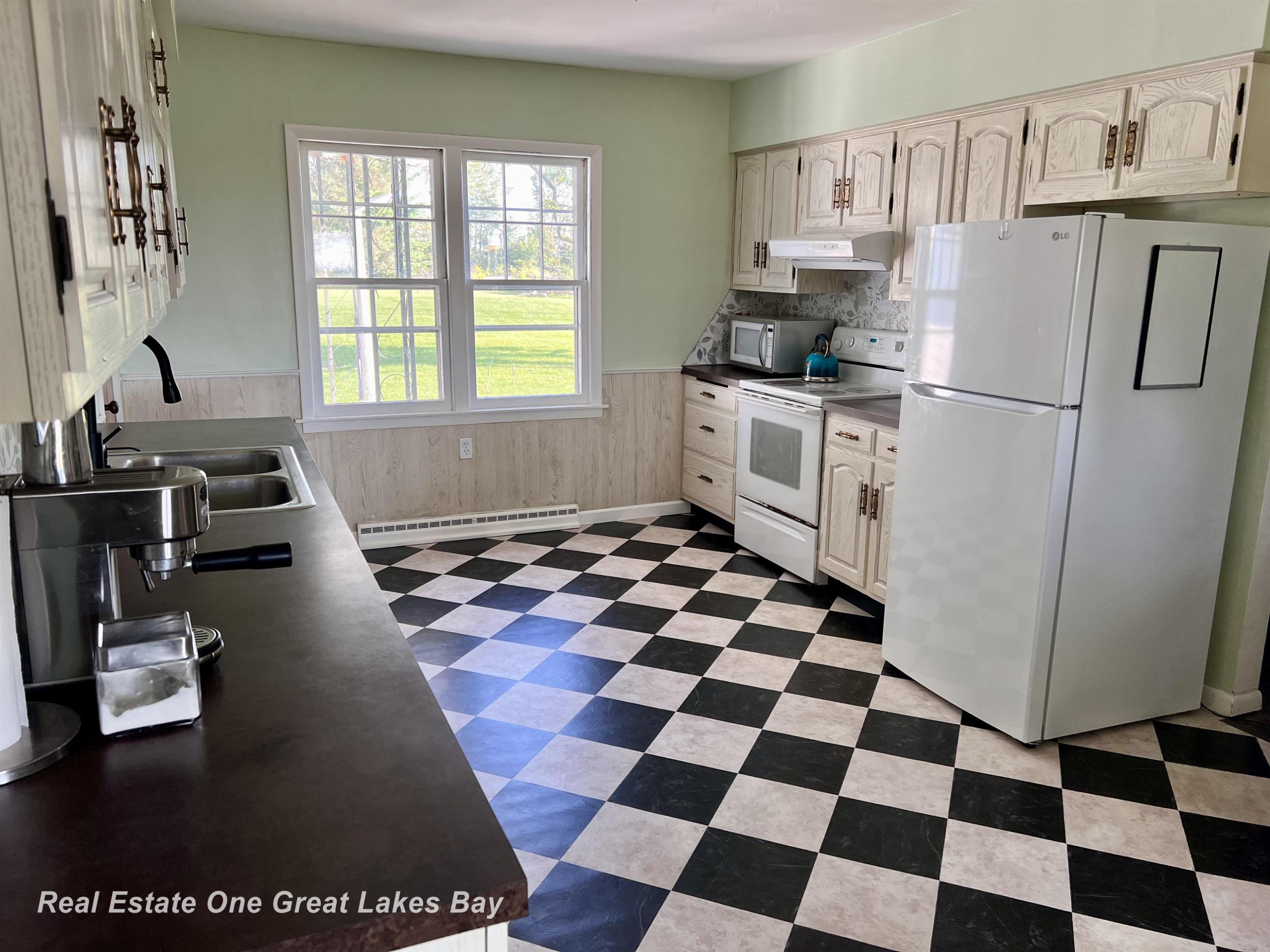 20220 Gratiot Road, Merrill, MI 48637 — Photo 8