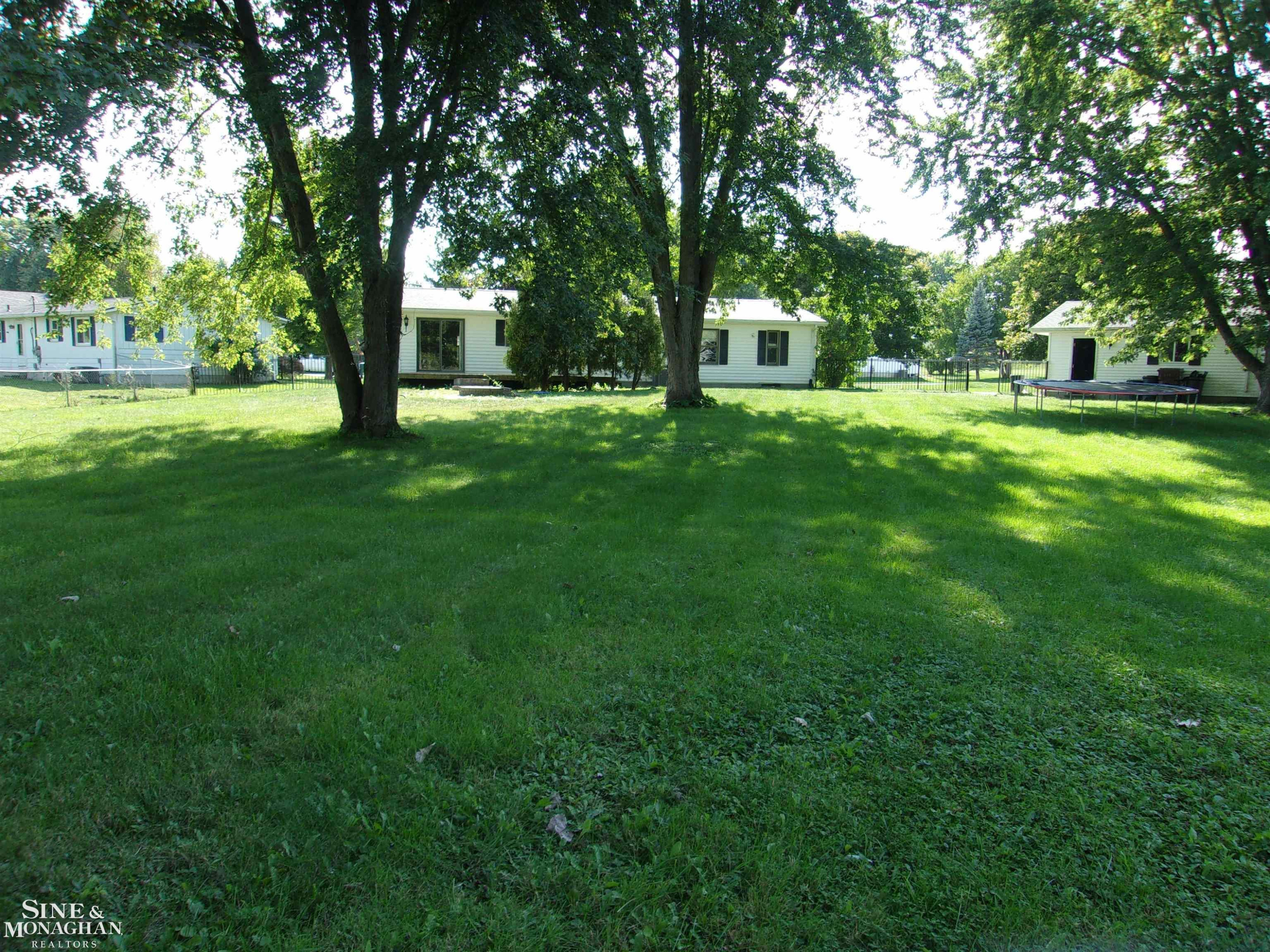 1575 Grandview Court, MI 48079 — Photo 8