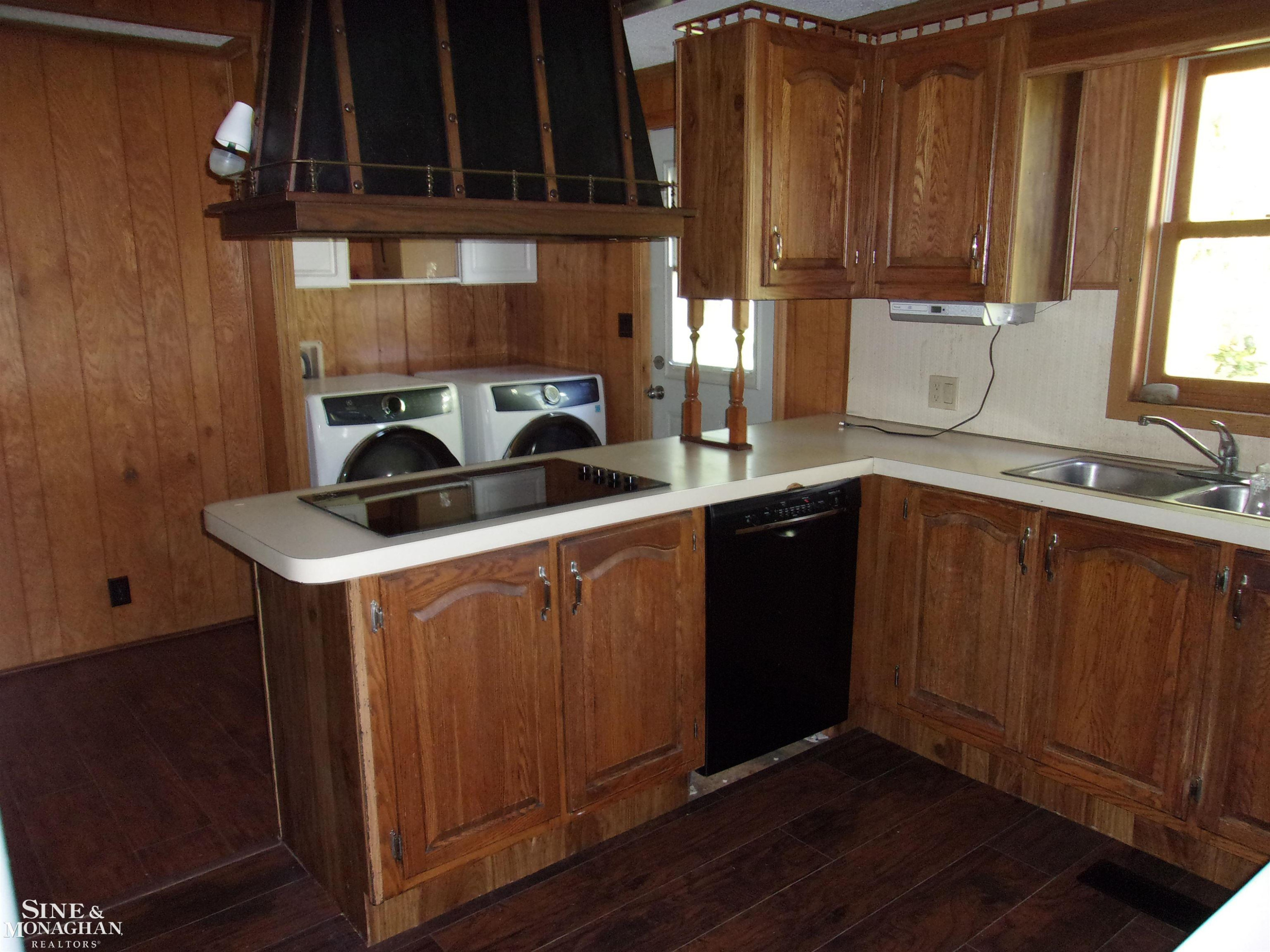 1575 Grandview Court, MI 48079 — Photo 19