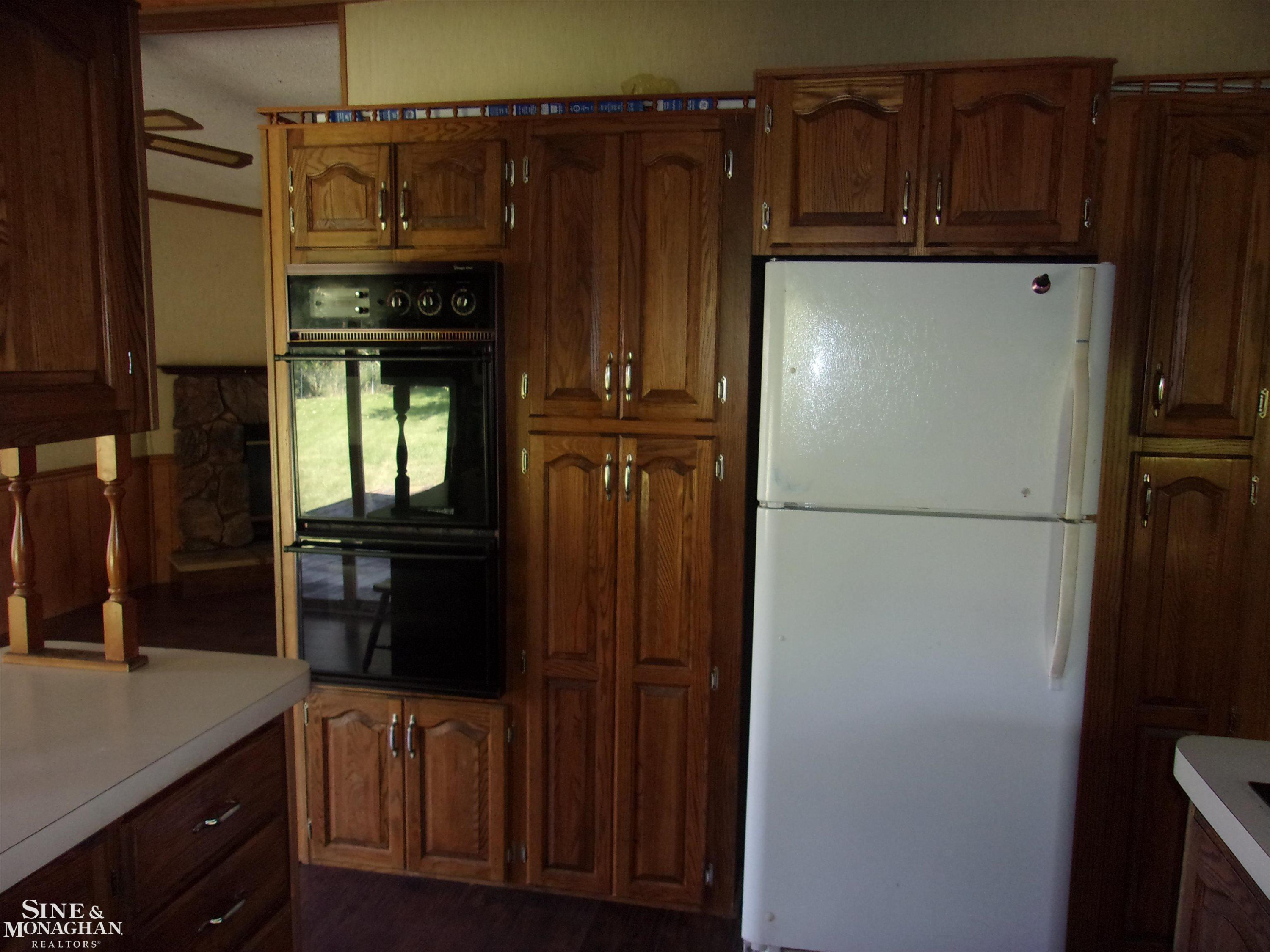 1575 Grandview Court, MI 48079 — Photo 22