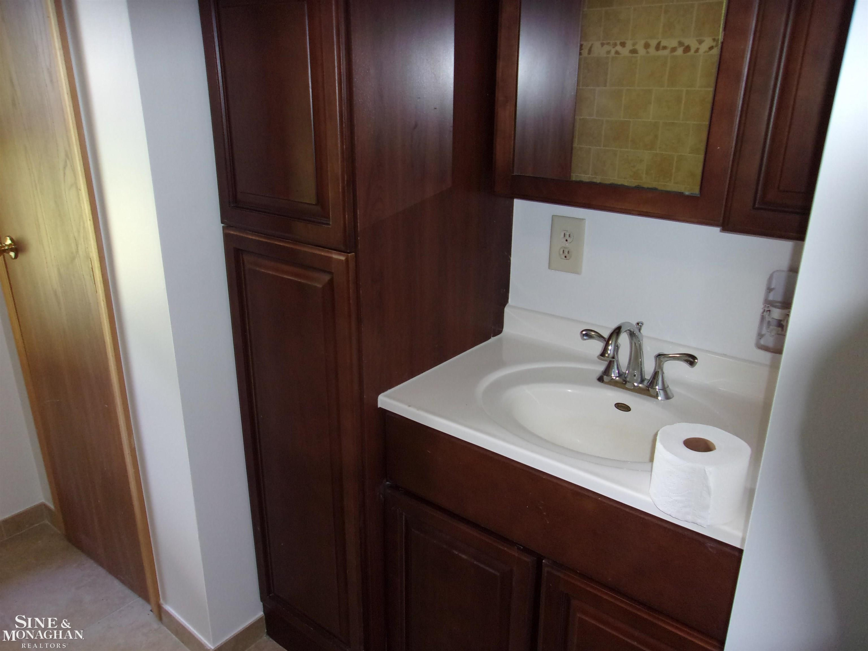 1575 Grandview Court, MI 48079 — Photo 29