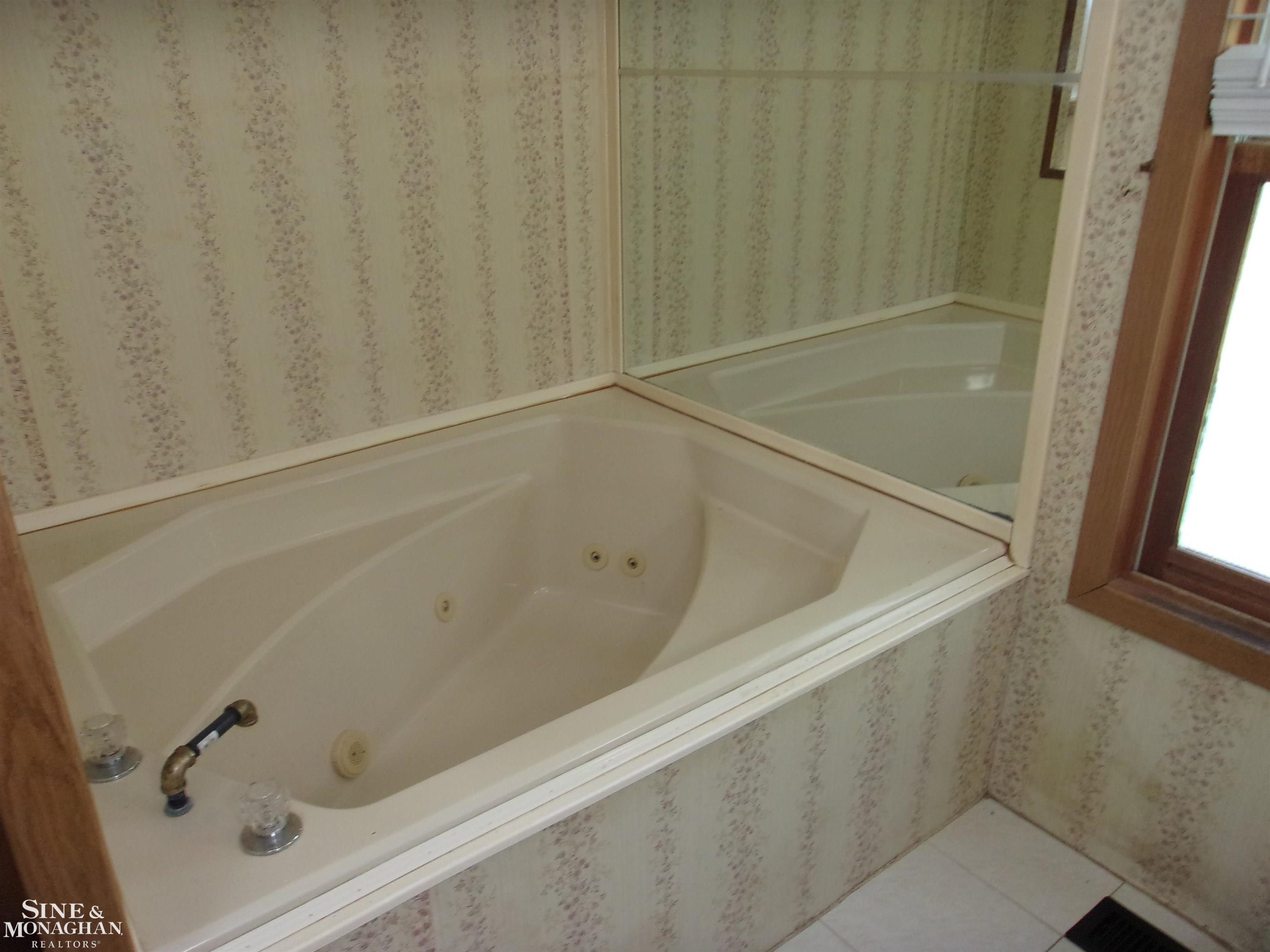 1575 Grandview Court, MI 48079 — Photo 39