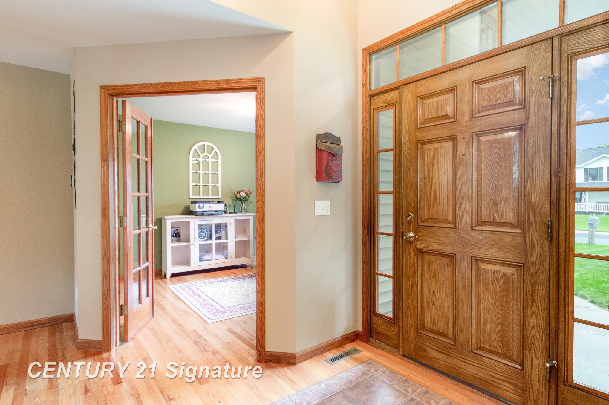 7724 Hillbridge Drive, Freeland, MI 48623 — Photo 4