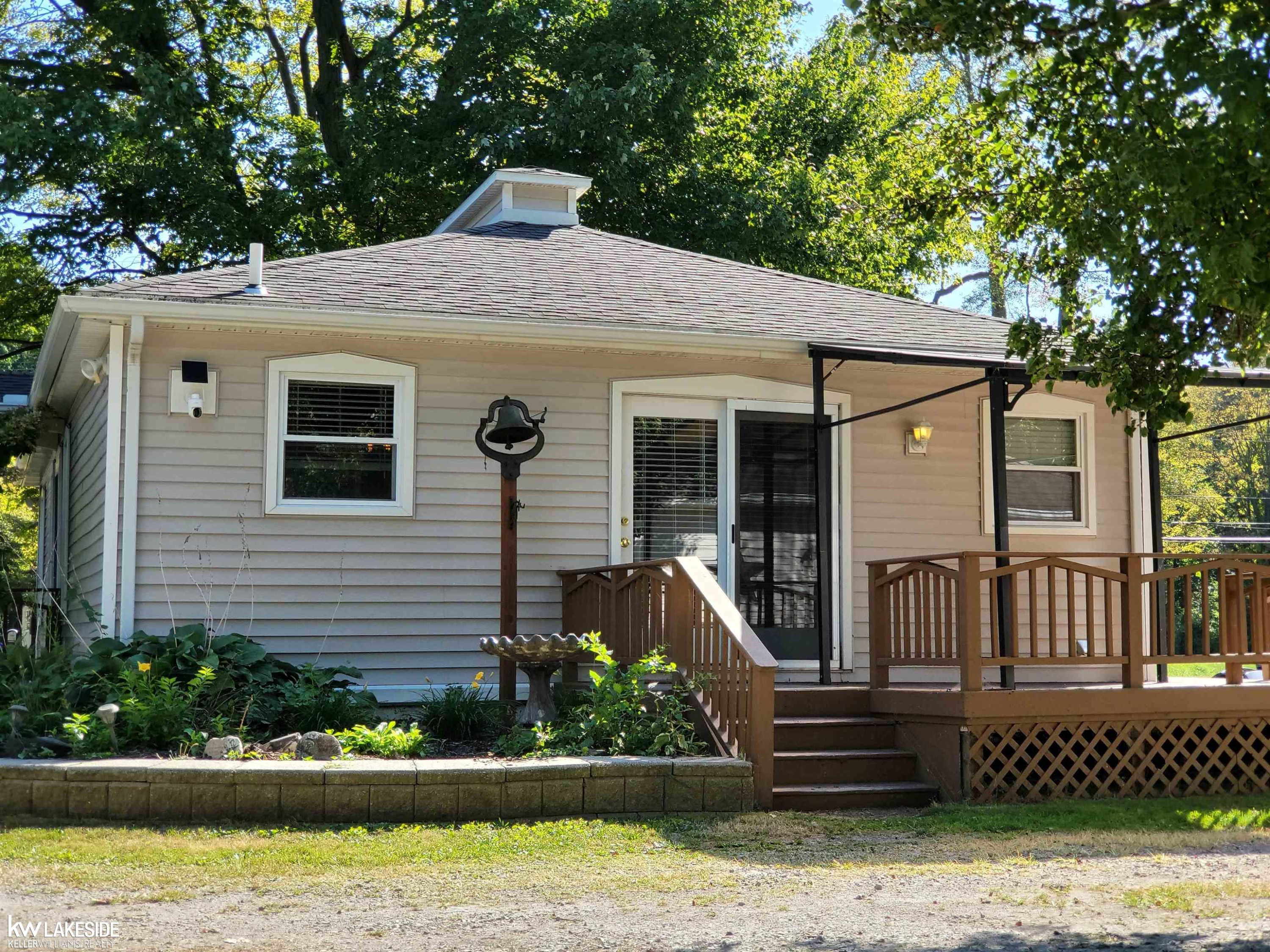 2866 Fruit Street, Algonac, MI 48001 — Photo 3