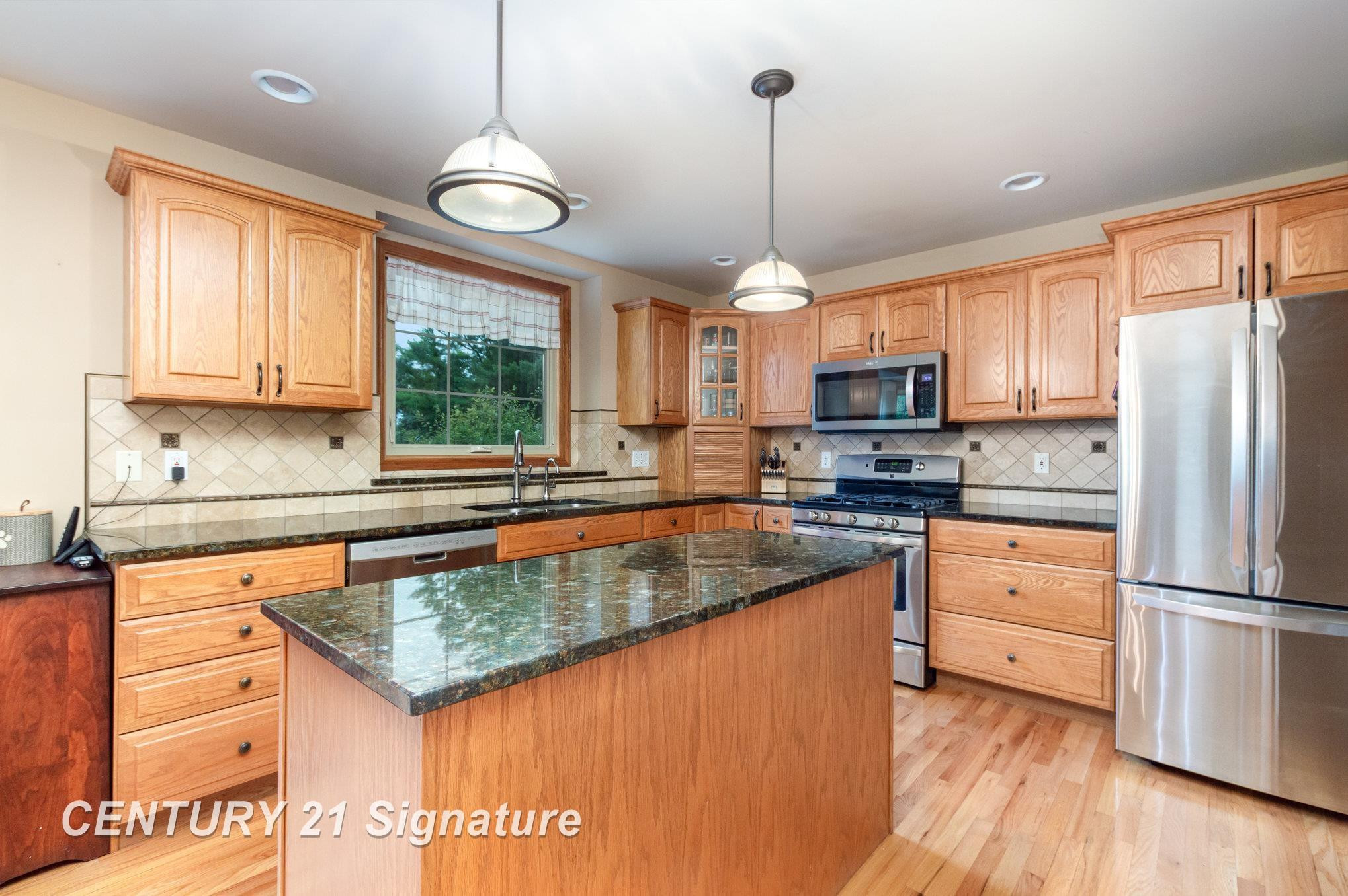 7724 Hillbridge Drive, Freeland, MI 48623 — Photo 15