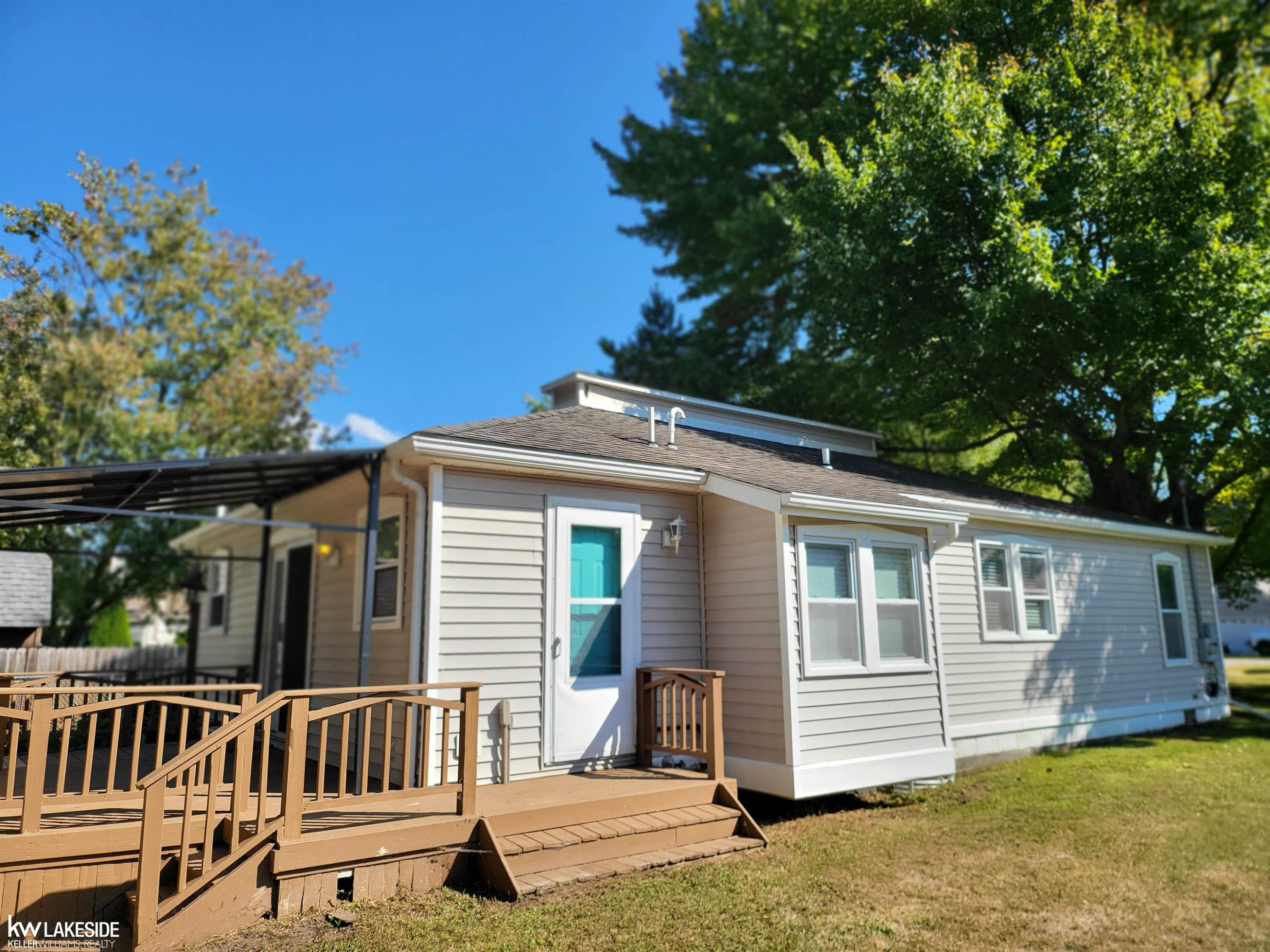 2866 Fruit Street, Algonac, MI 48001 — Photo 5
