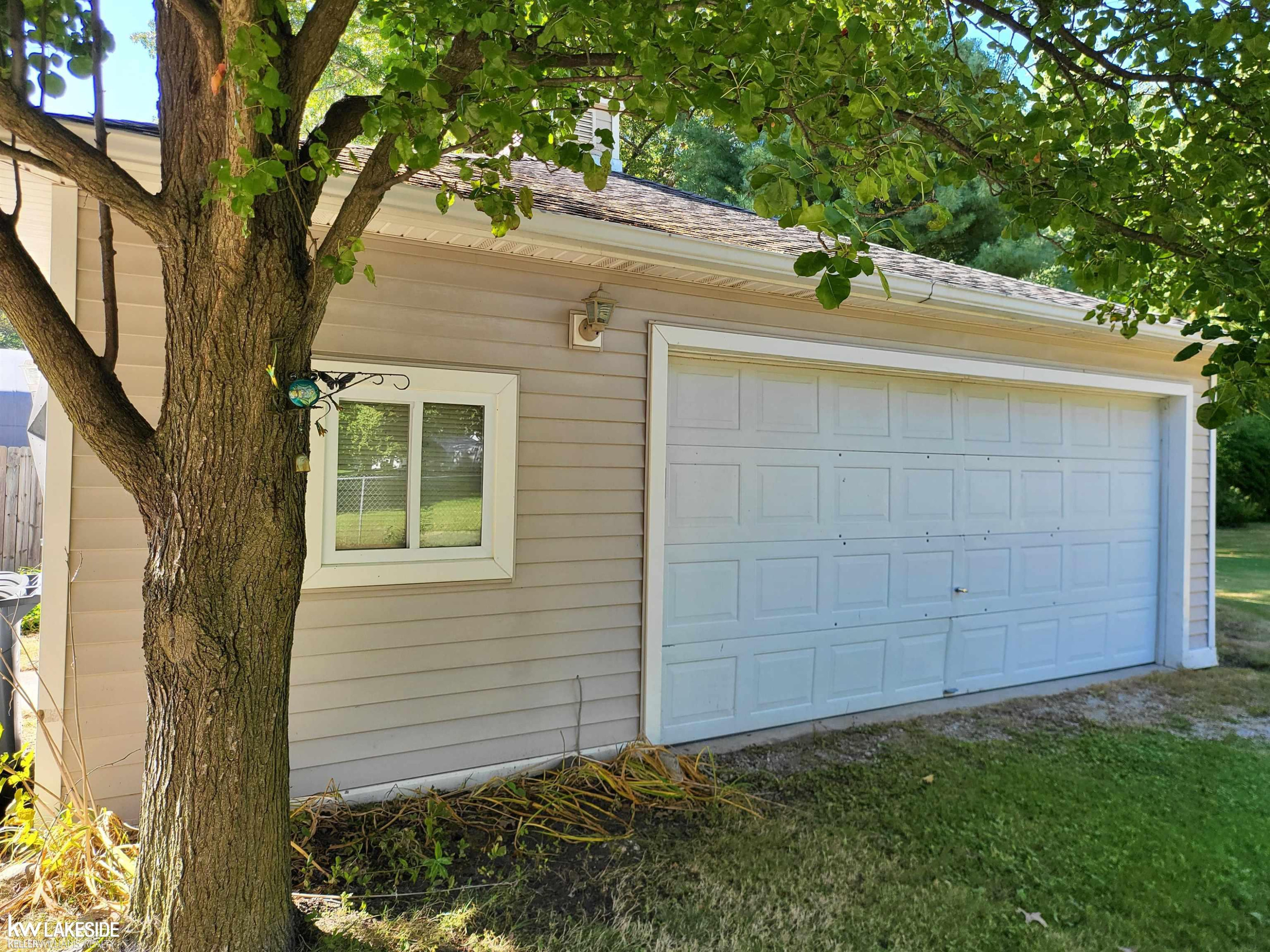 2866 Fruit Street, Algonac, MI 48001 — Photo 6