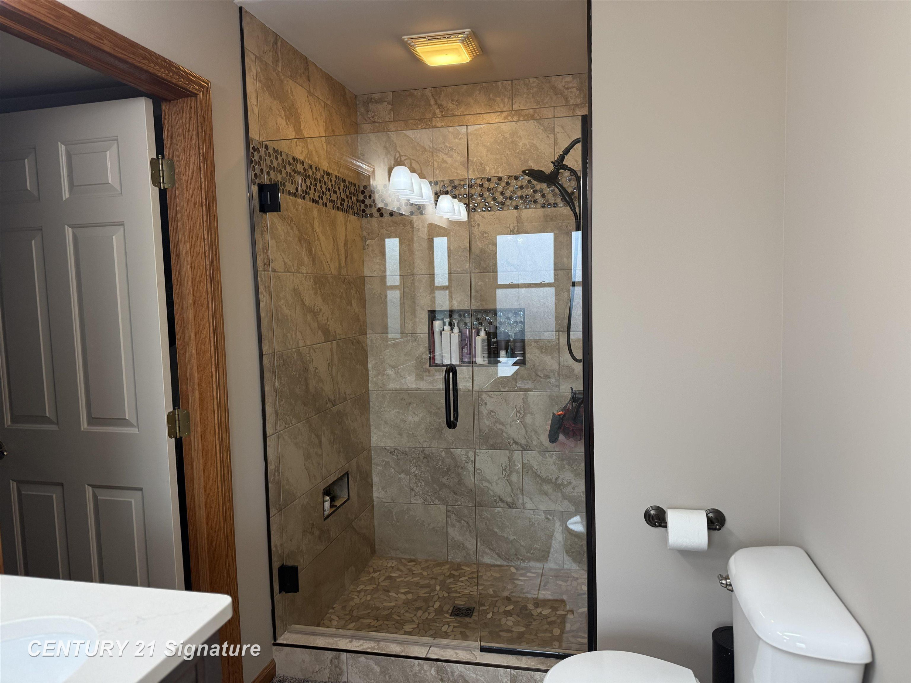 7724 Hillbridge Drive, Freeland, MI 48623 — Photo 24