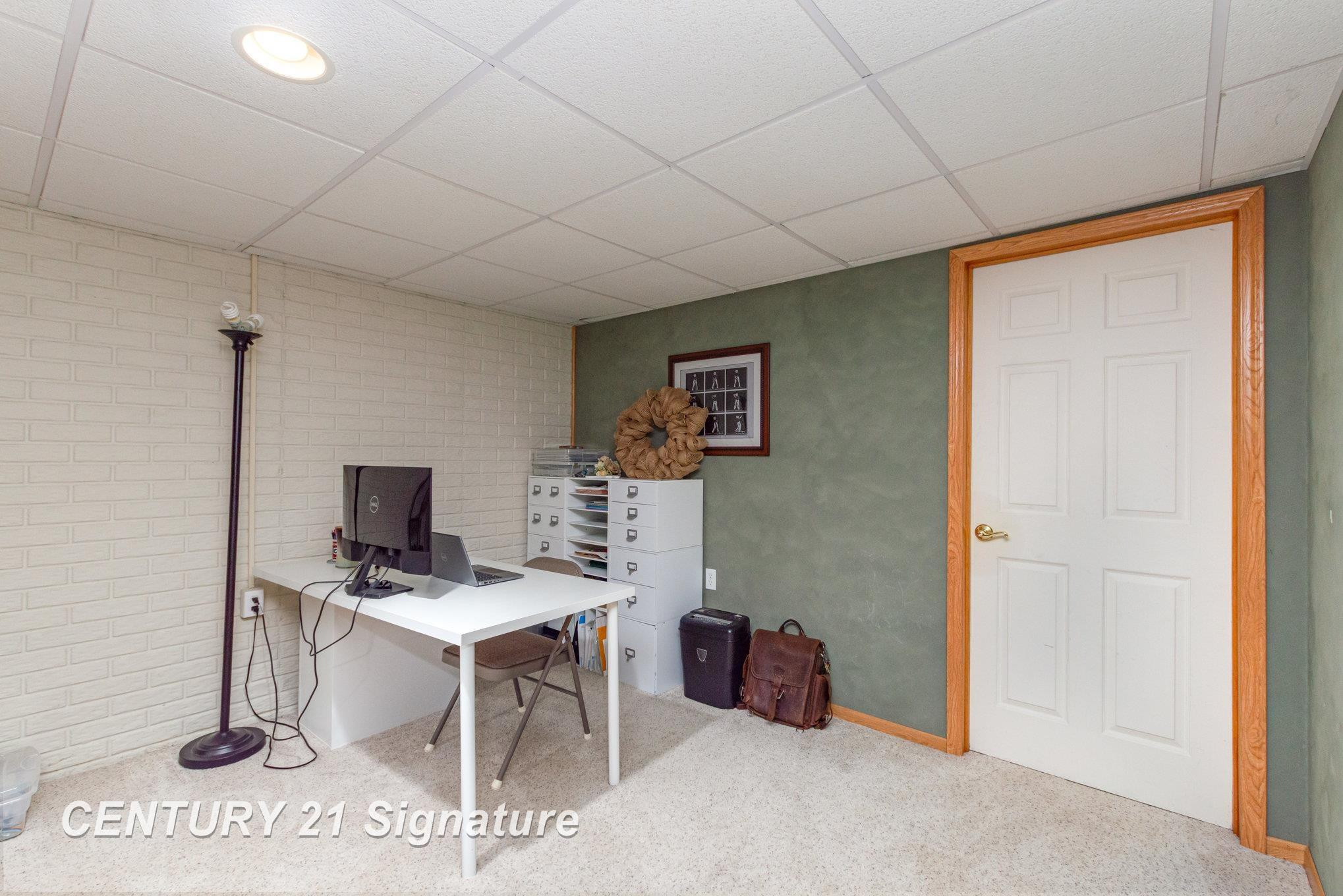 7724 Hillbridge Drive, Freeland, MI 48623 — Photo 34