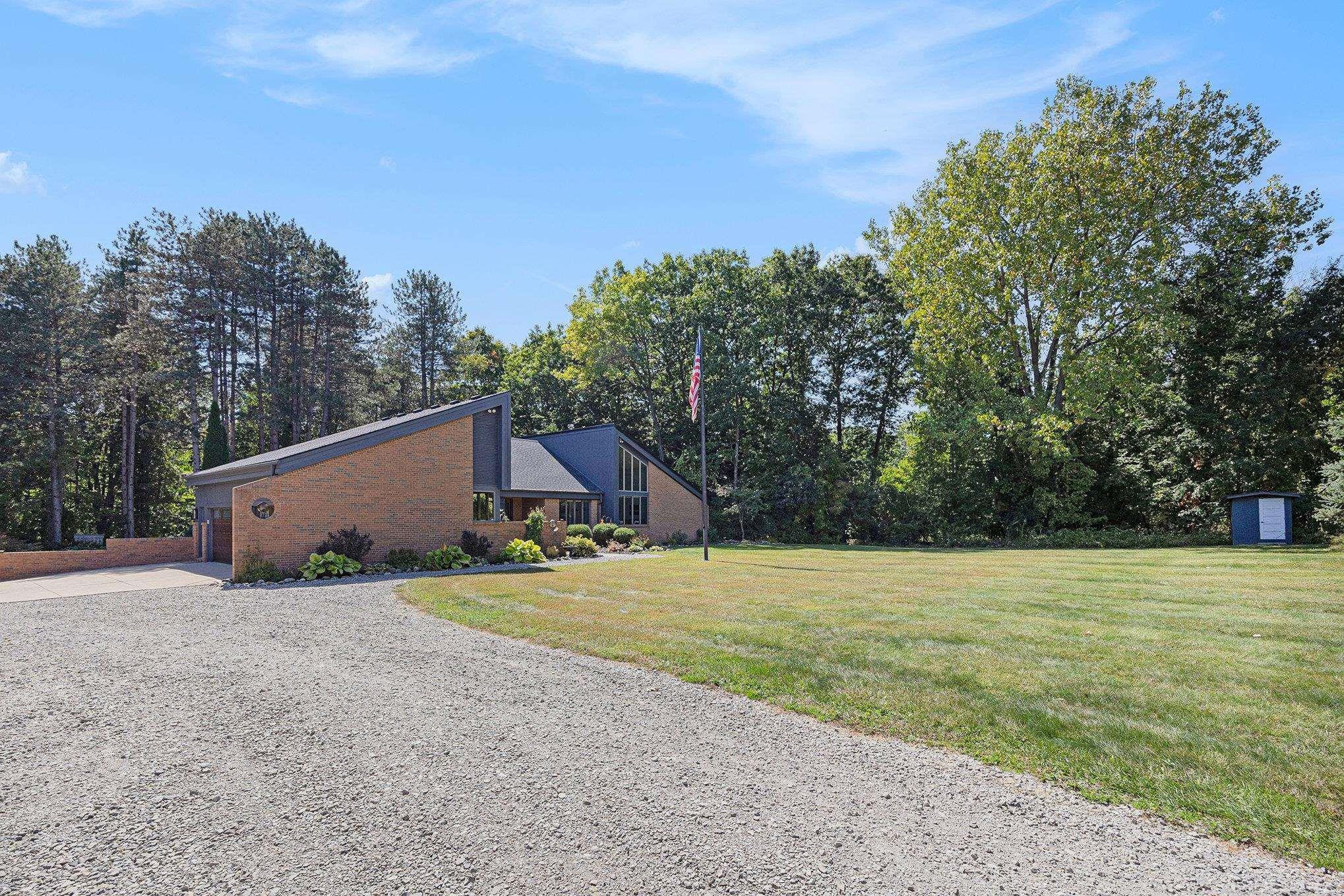 5220 Nardoni Lane, Dryden, MI 48428 — Photo 3