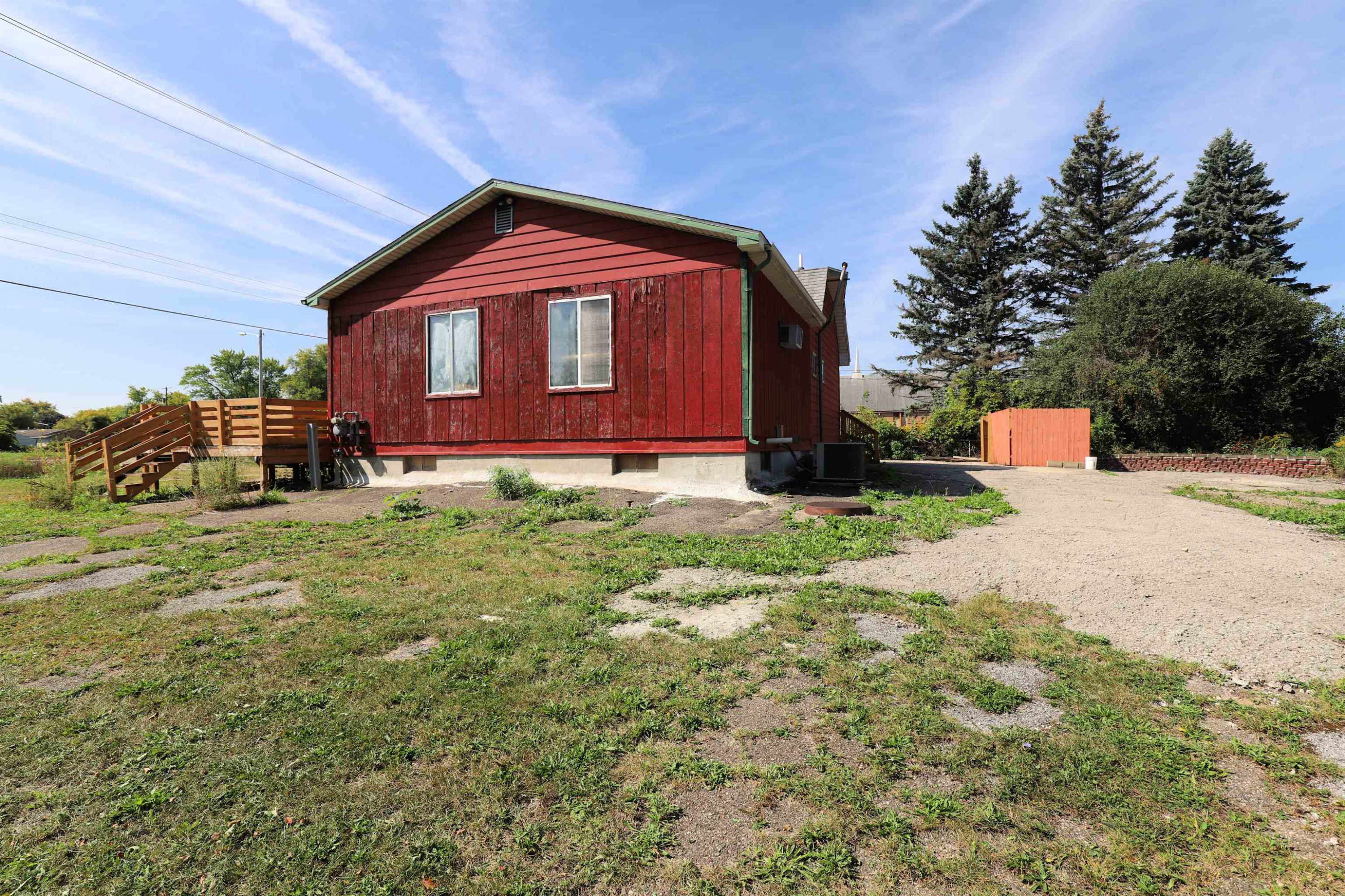 2246 W Coldwater Road, Flint, MI 48505 — Photo 6