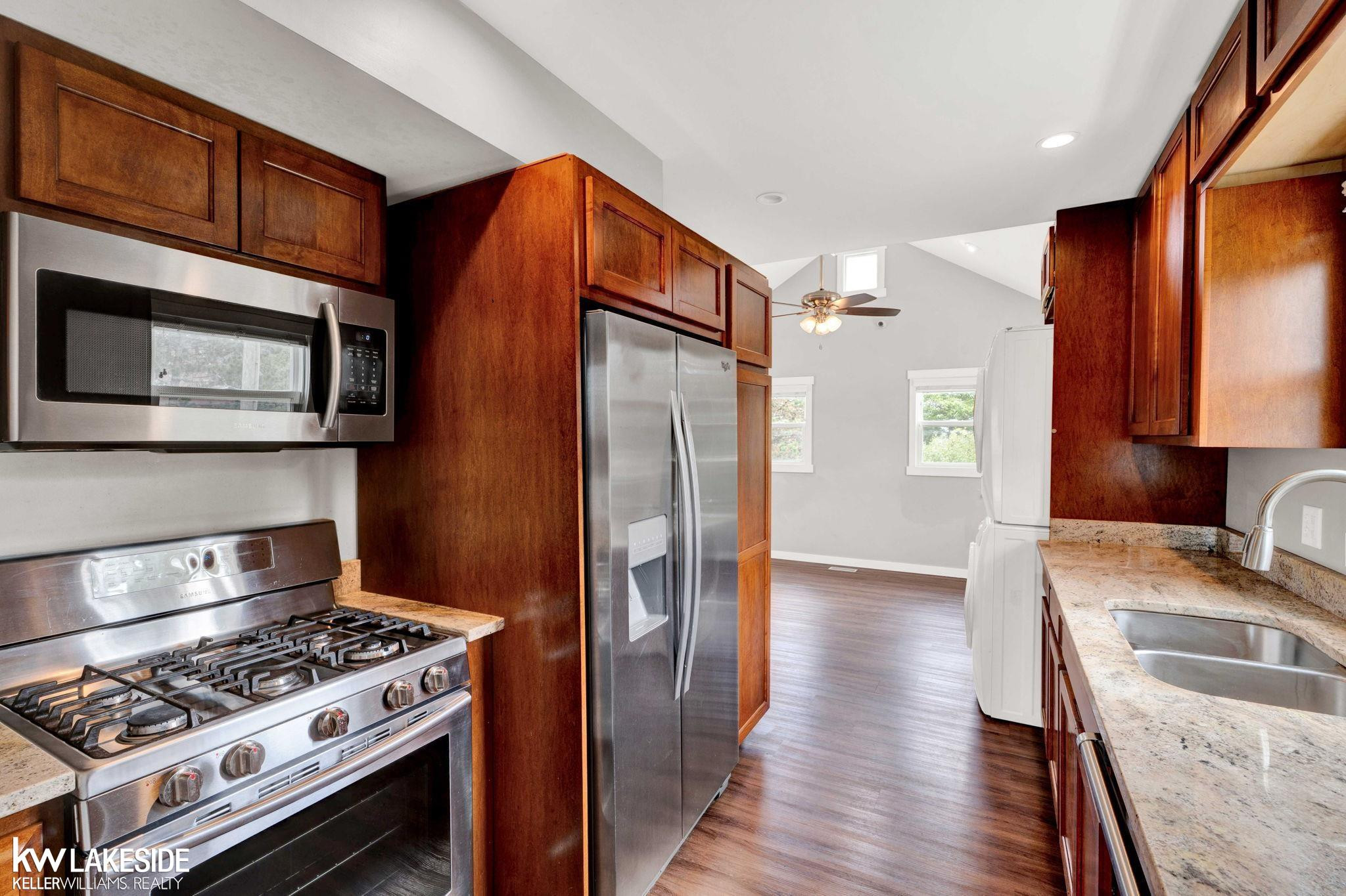 42040 Ryan Road, Sterling Heights, MI 48314 — Photo 12