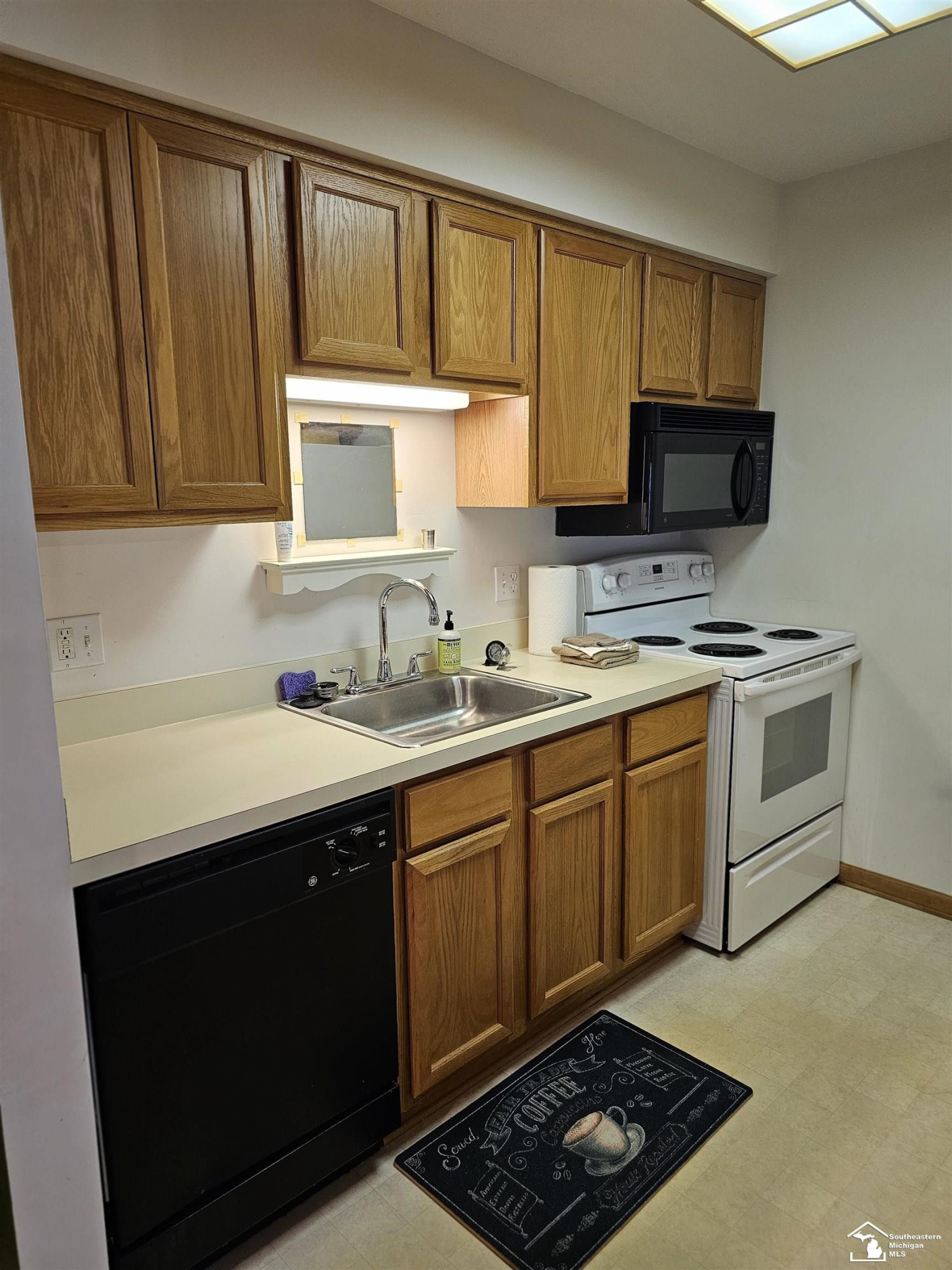 45905 Wild Rye Court Road, Unit #2, Belleville, MI 48111 — Photo 14